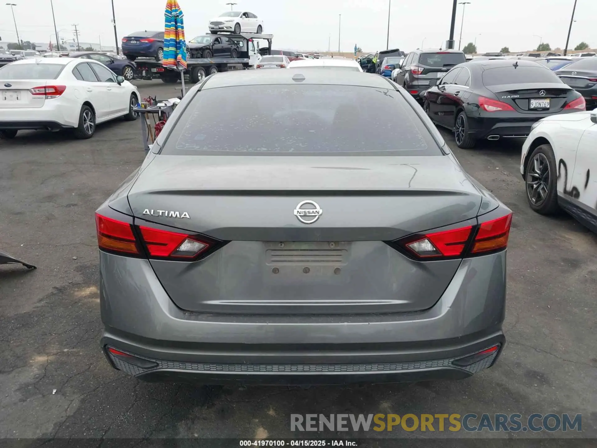 16 Photograph of a damaged car 1N4BL4BV2KC136119 NISSAN ALTIMA 2019