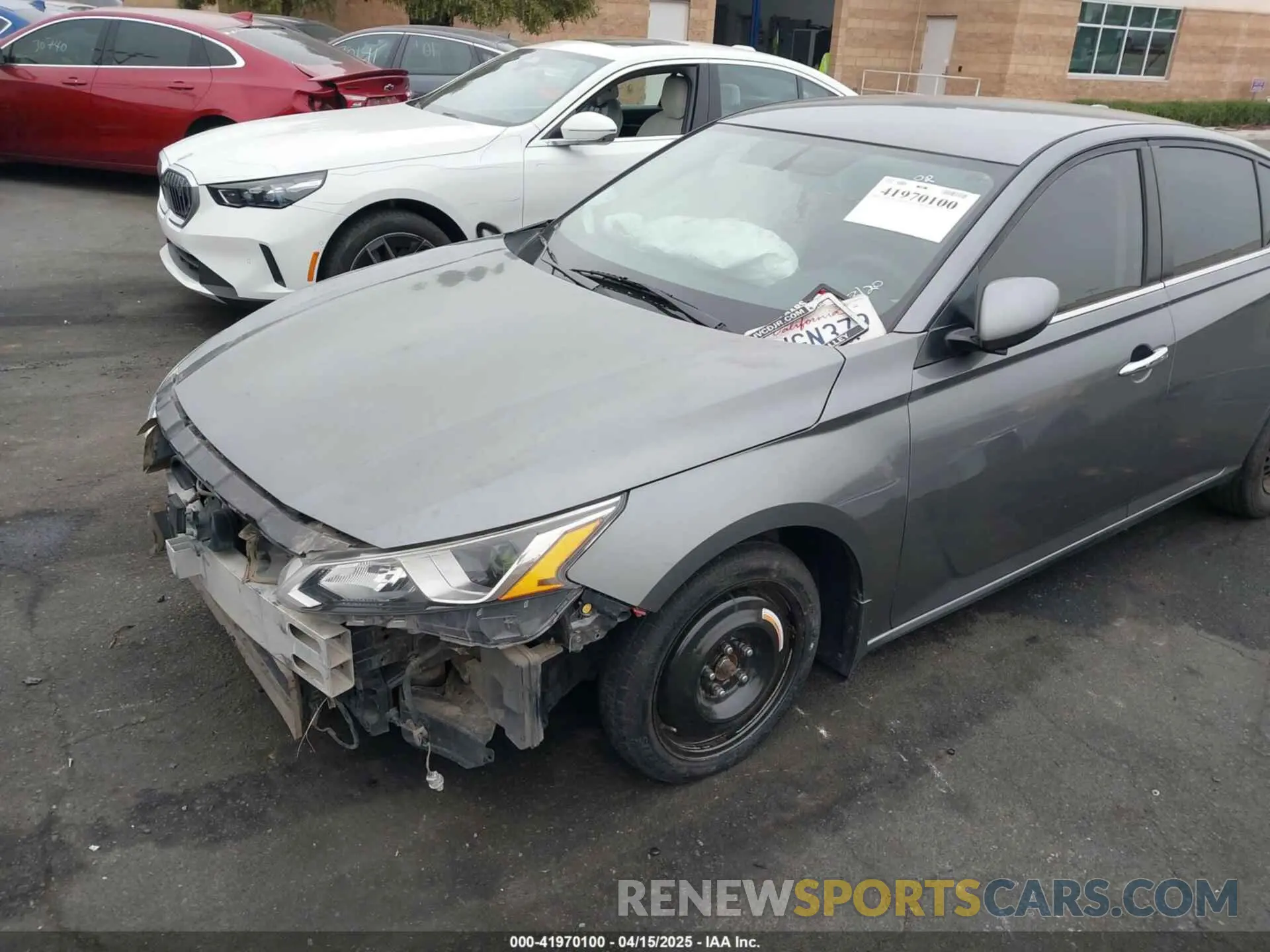 2 Photograph of a damaged car 1N4BL4BV2KC136119 NISSAN ALTIMA 2019