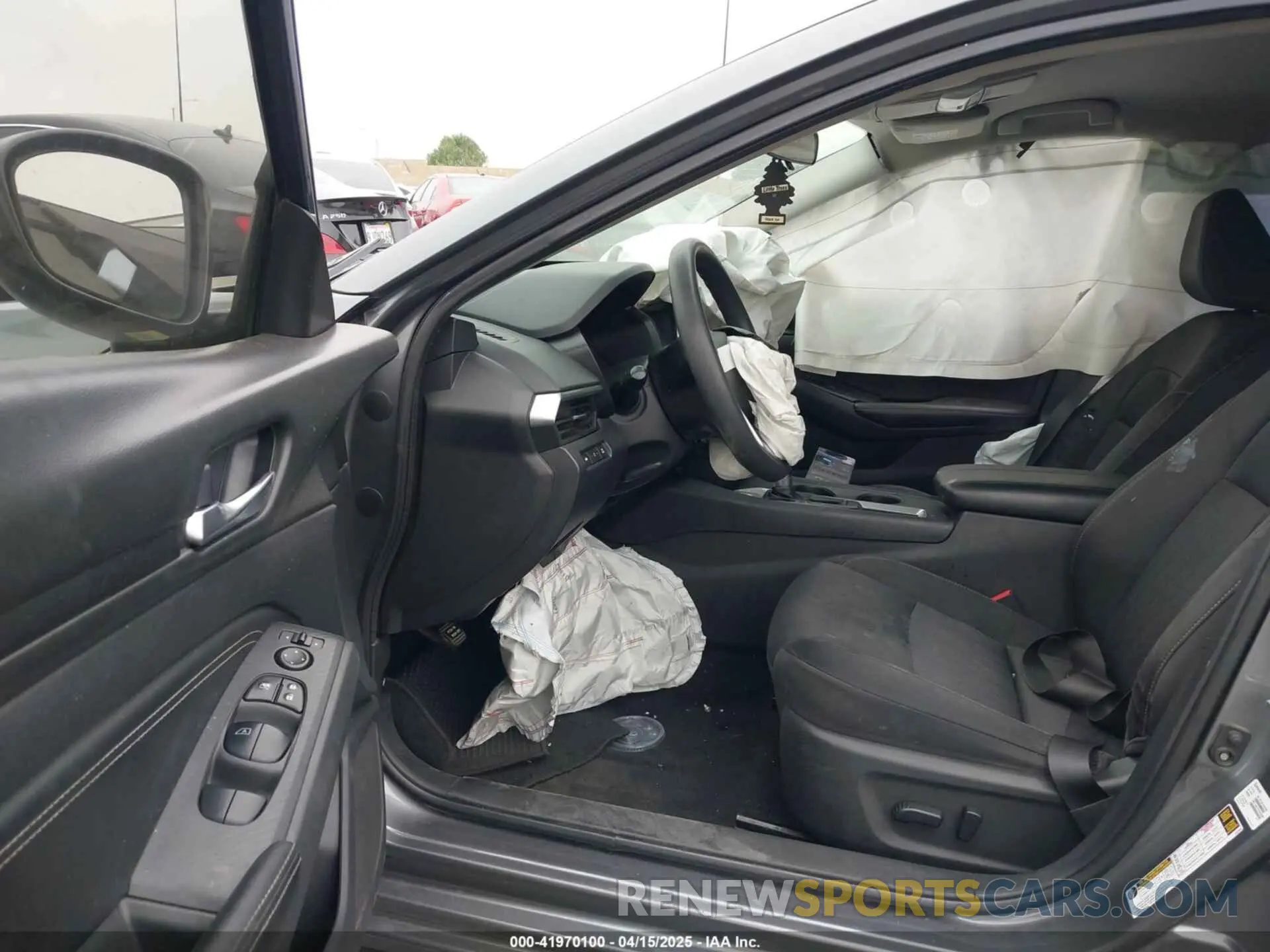 5 Photograph of a damaged car 1N4BL4BV2KC136119 NISSAN ALTIMA 2019