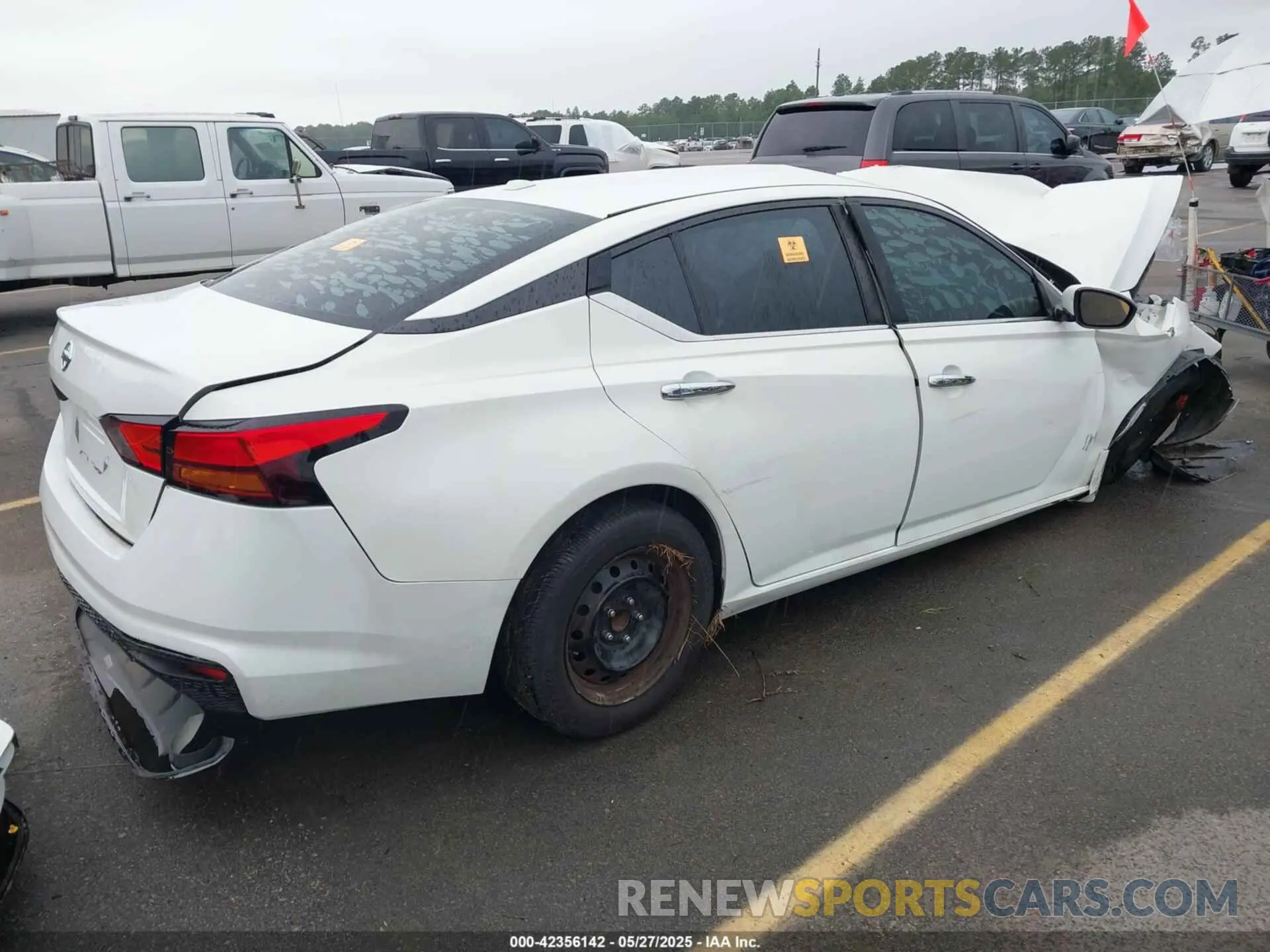 4 Photograph of a damaged car 1N4BL4BV2KC139375 NISSAN ALTIMA 2019