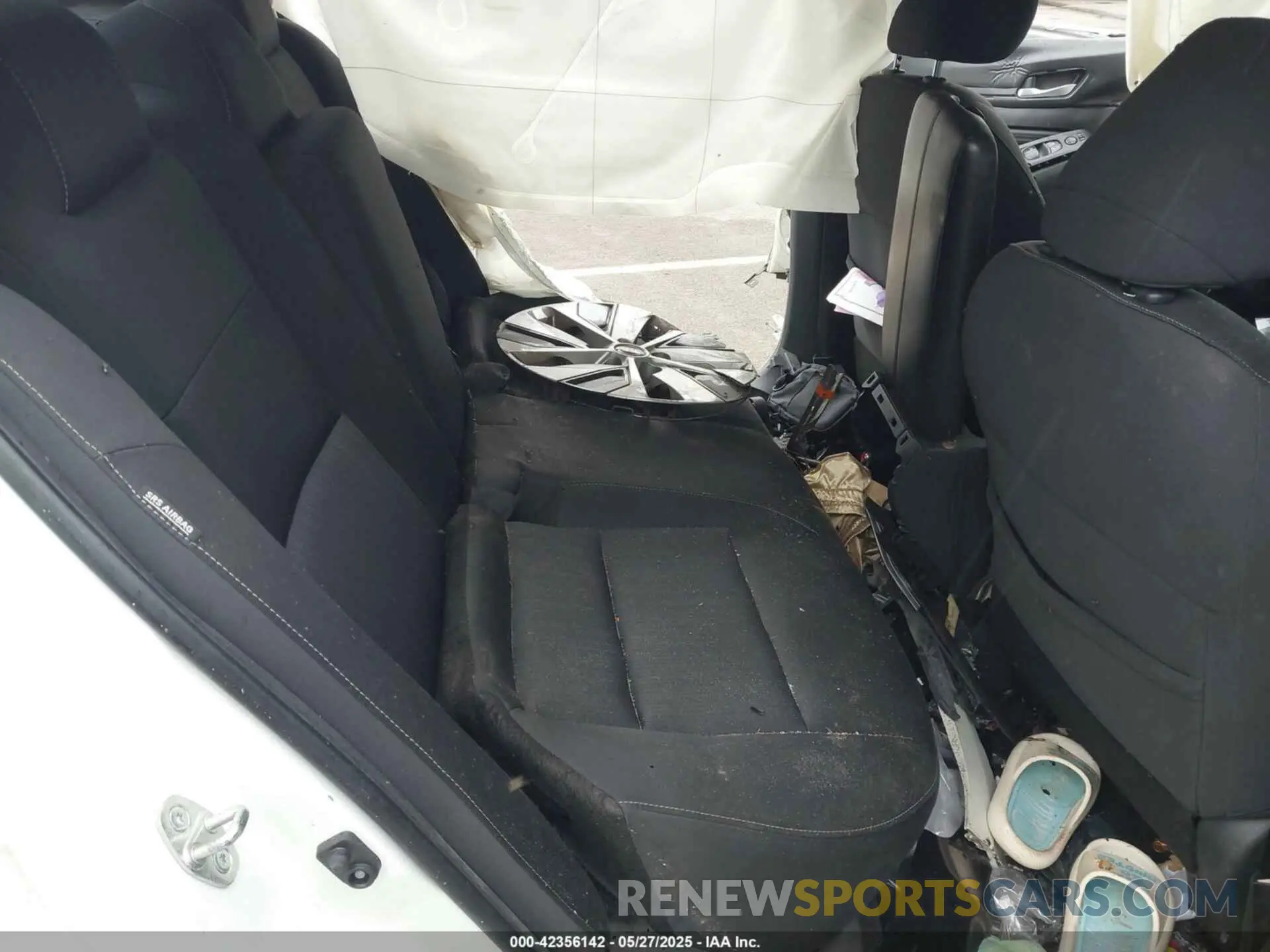 8 Photograph of a damaged car 1N4BL4BV2KC139375 NISSAN ALTIMA 2019