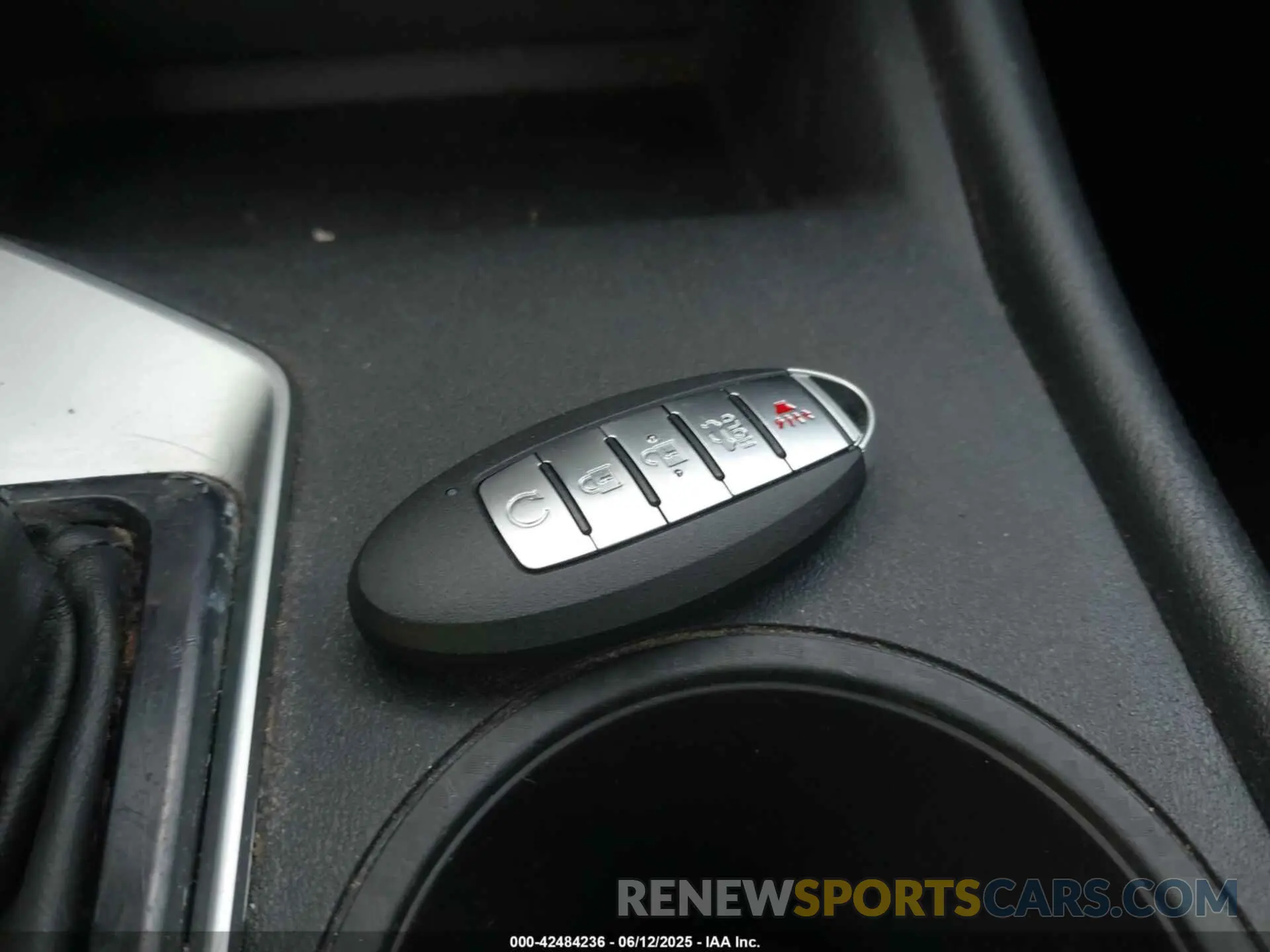 11 Photograph of a damaged car 1N4BL4BV2KC148027 NISSAN ALTIMA 2019