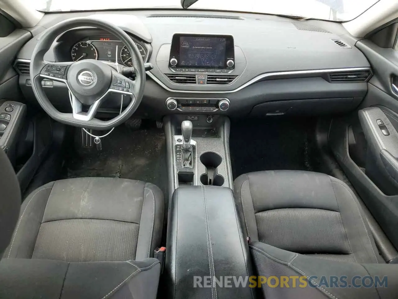 8 Photograph of a damaged car 1N4BL4BV2KC196157 NISSAN ALTIMA 2019