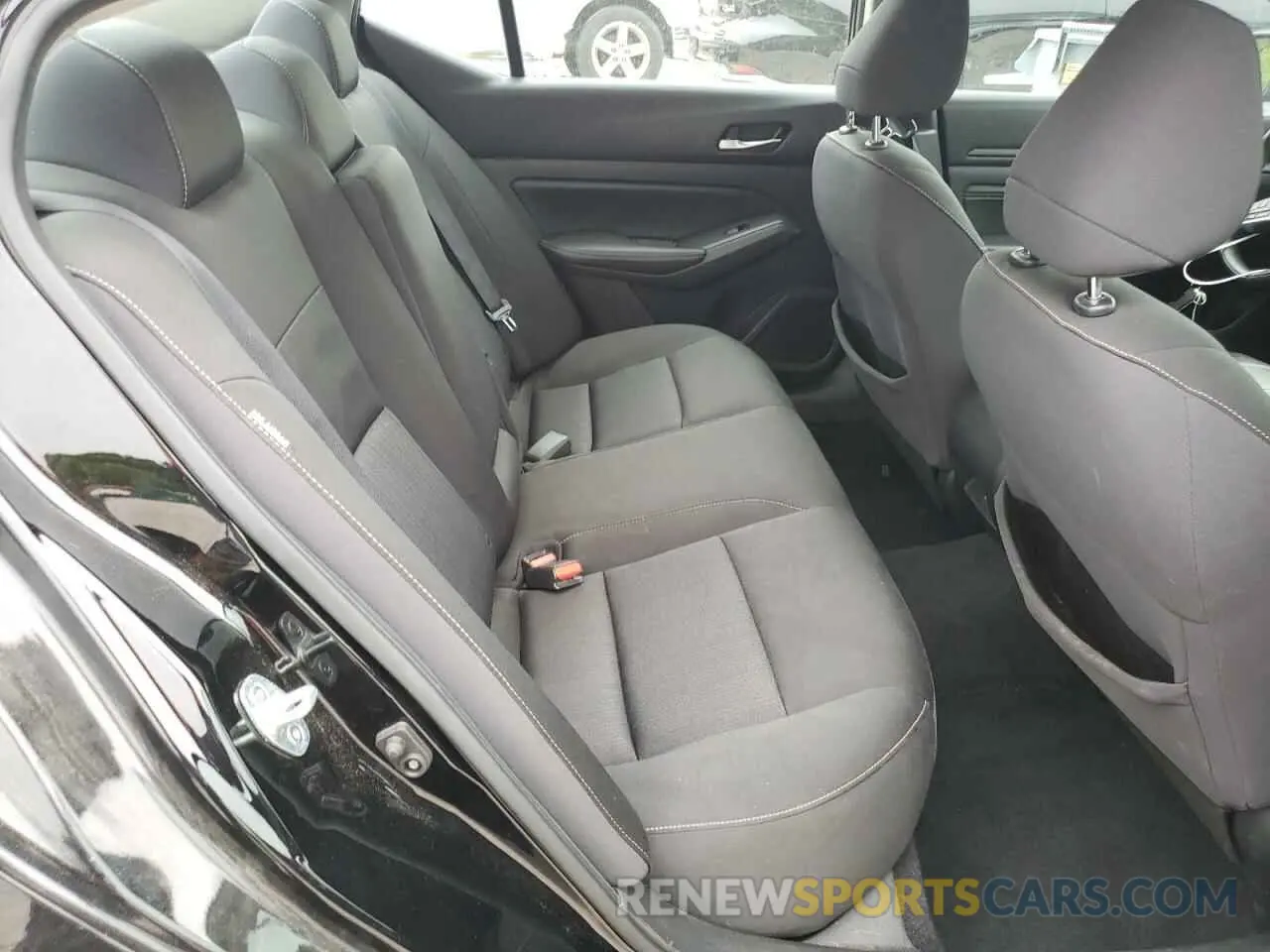 10 Photograph of a damaged car 1N4BL4BV2KC197213 NISSAN ALTIMA 2019