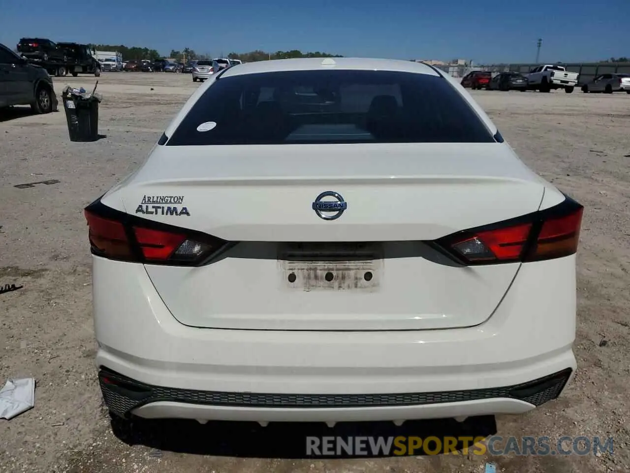 6 Photograph of a damaged car 1N4BL4BV2KC221140 NISSAN ALTIMA 2019
