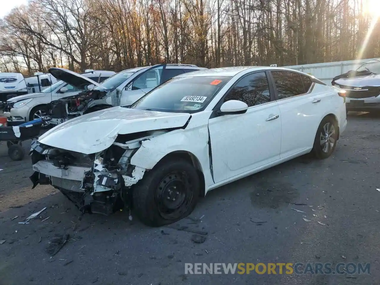 1 Photograph of a damaged car 1N4BL4BV2KC223423 NISSAN ALTIMA 2019