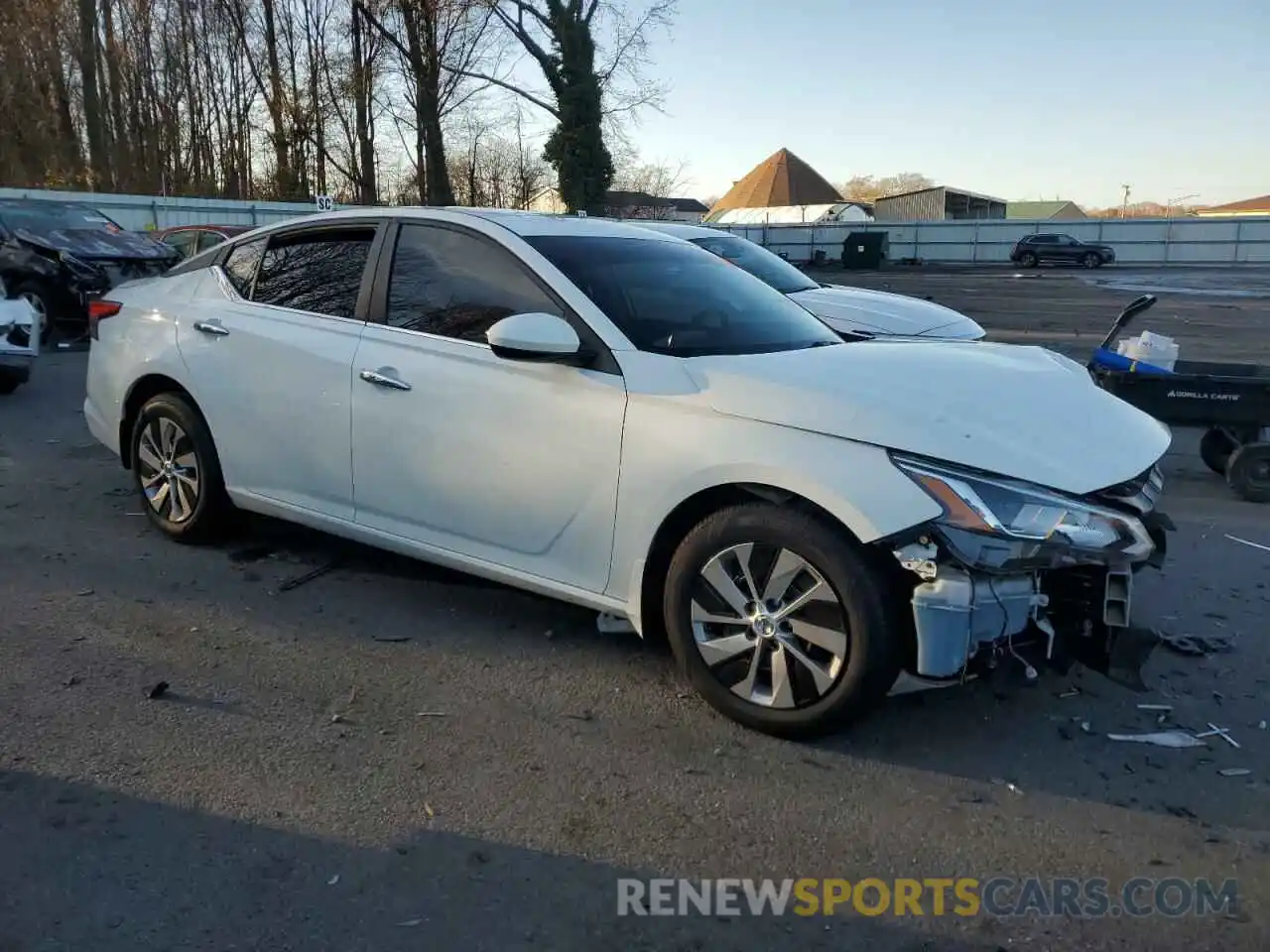 4 Photograph of a damaged car 1N4BL4BV2KC223423 NISSAN ALTIMA 2019