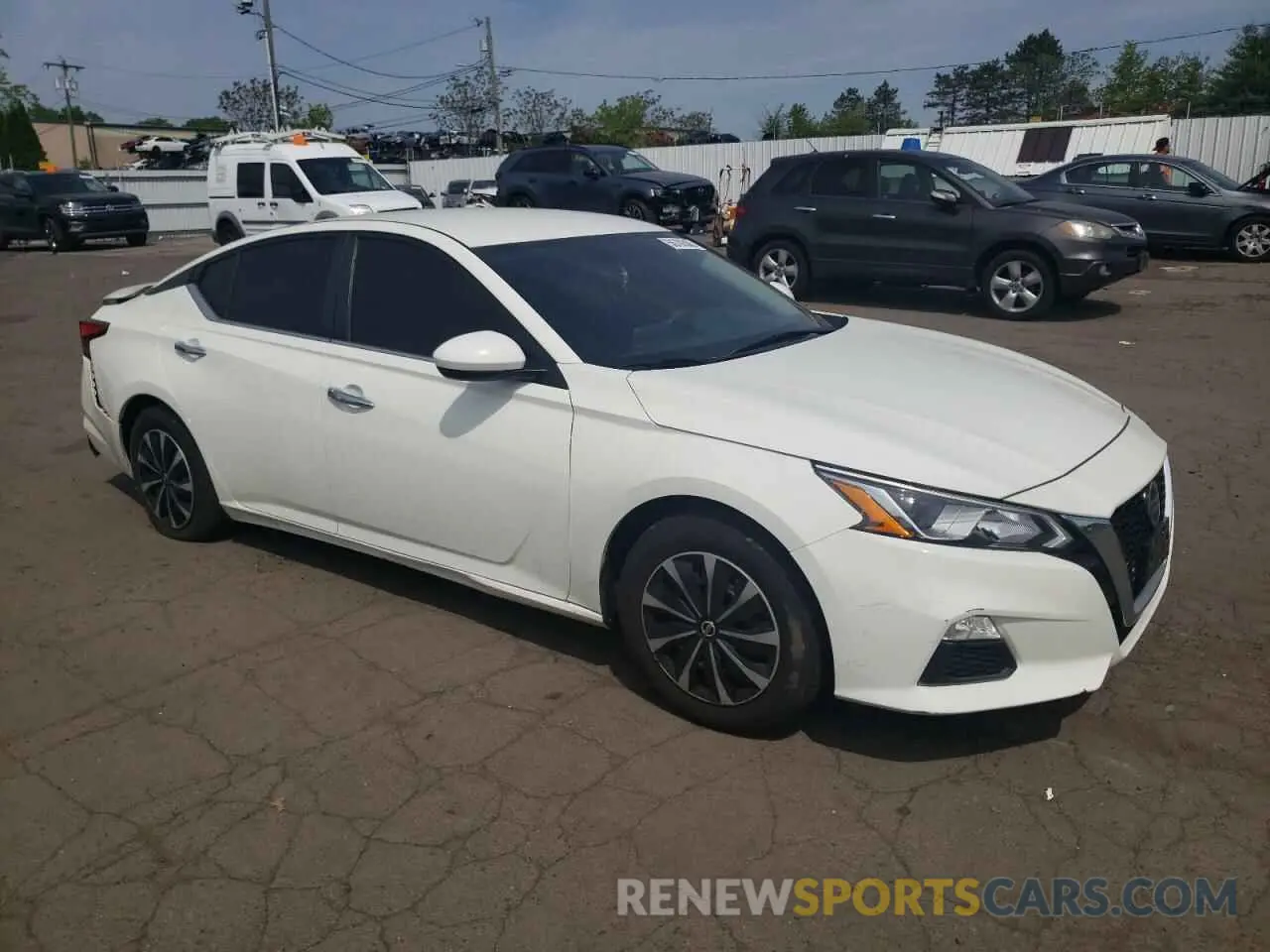 4 Photograph of a damaged car 1N4BL4BV2KC230467 NISSAN ALTIMA 2019