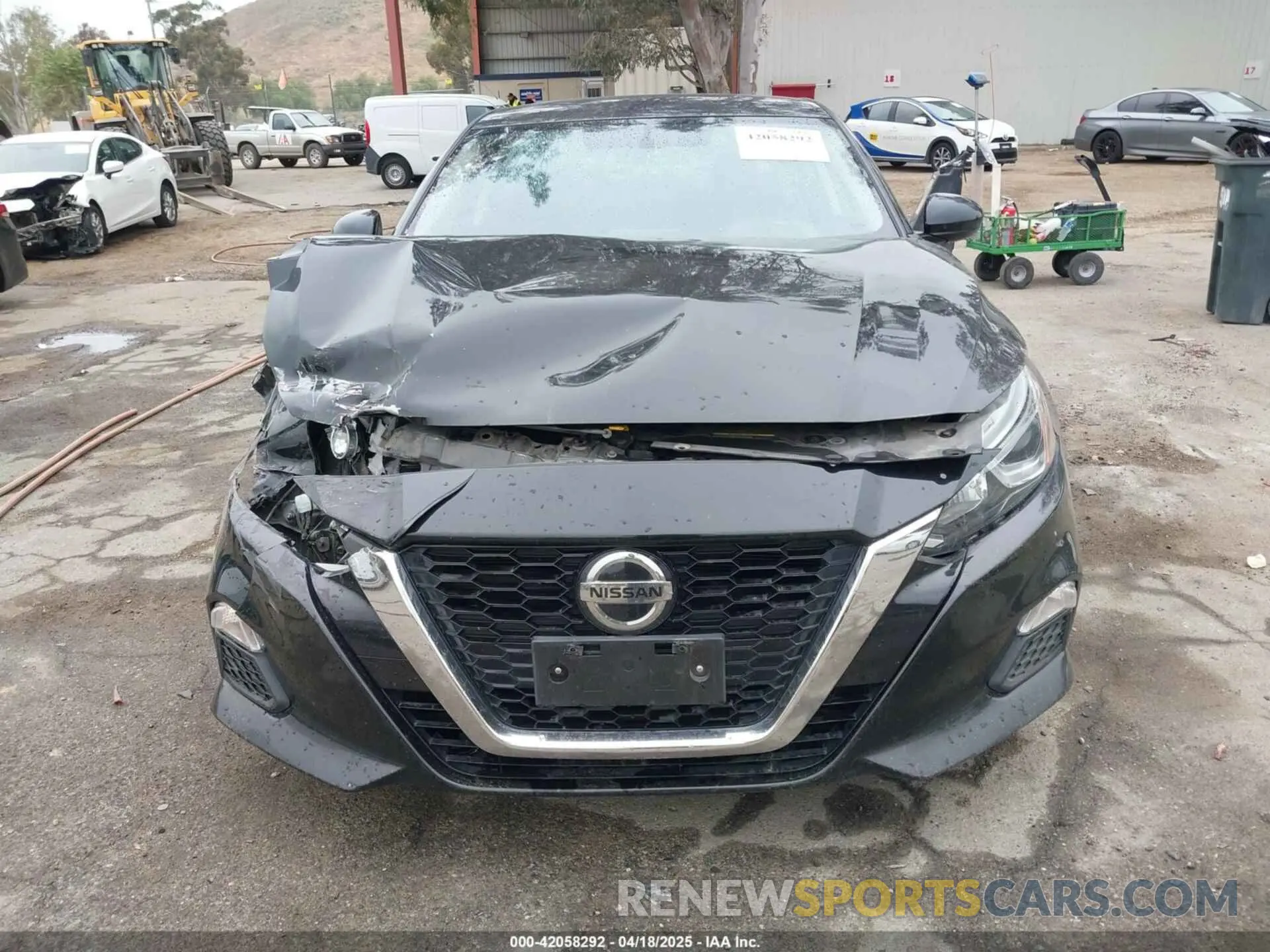 11 Photograph of a damaged car 1N4BL4BV2KN317158 NISSAN ALTIMA 2019