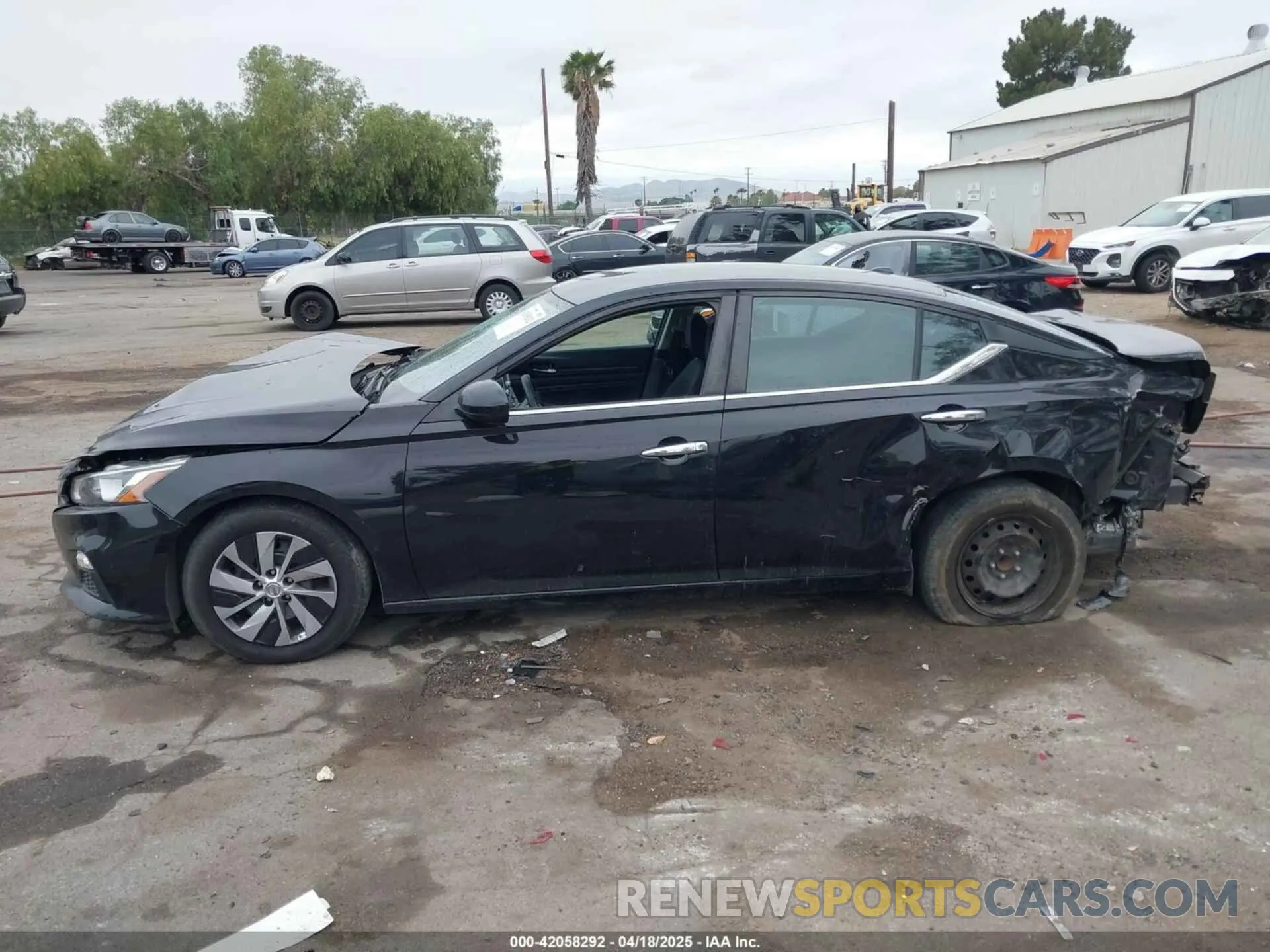 13 Photograph of a damaged car 1N4BL4BV2KN317158 NISSAN ALTIMA 2019