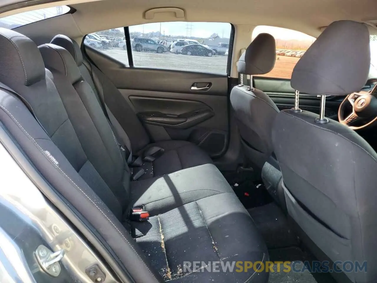 10 Photograph of a damaged car 1N4BL4BV3KC170716 NISSAN ALTIMA 2019