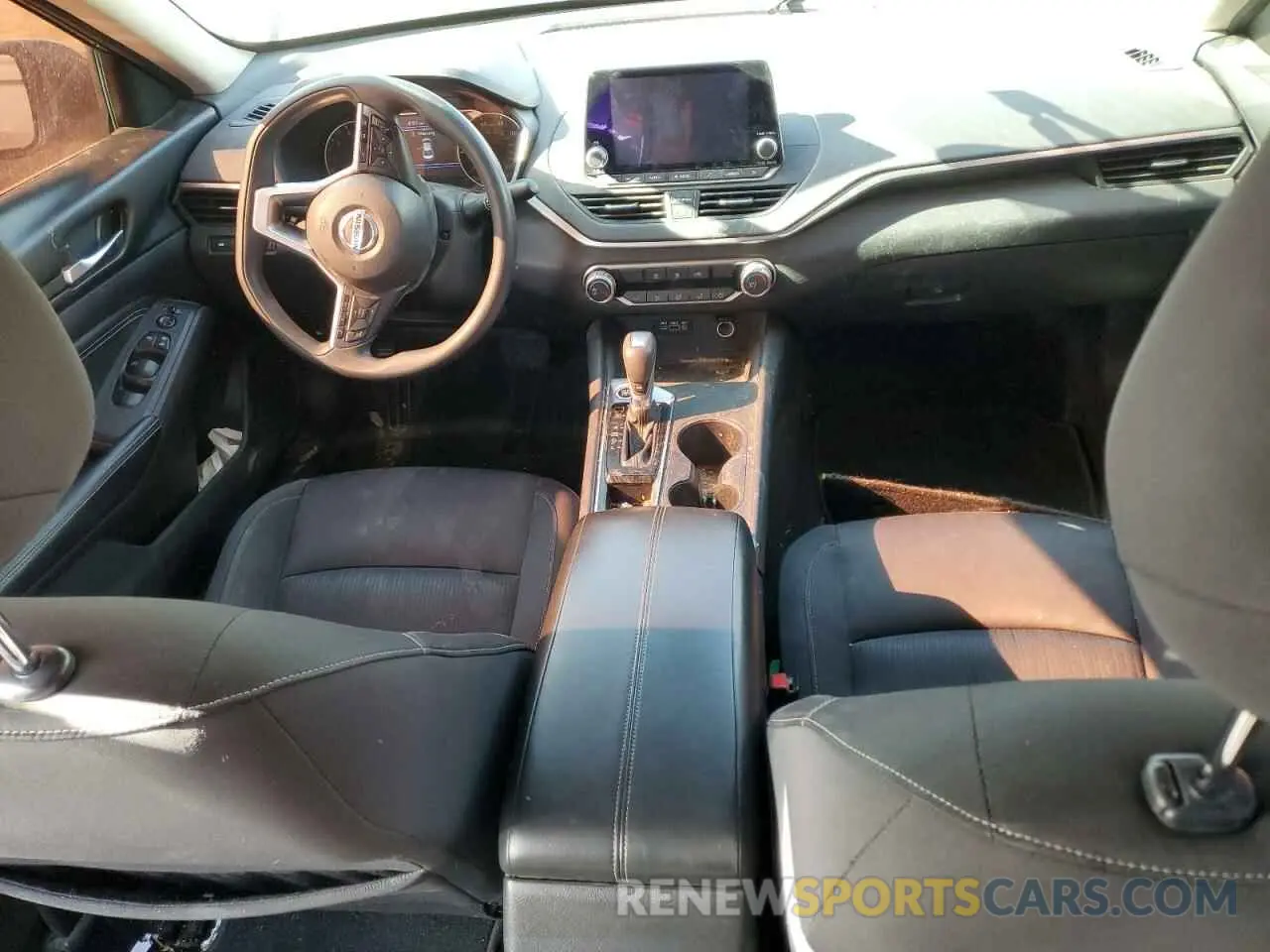 8 Photograph of a damaged car 1N4BL4BV3KC170716 NISSAN ALTIMA 2019