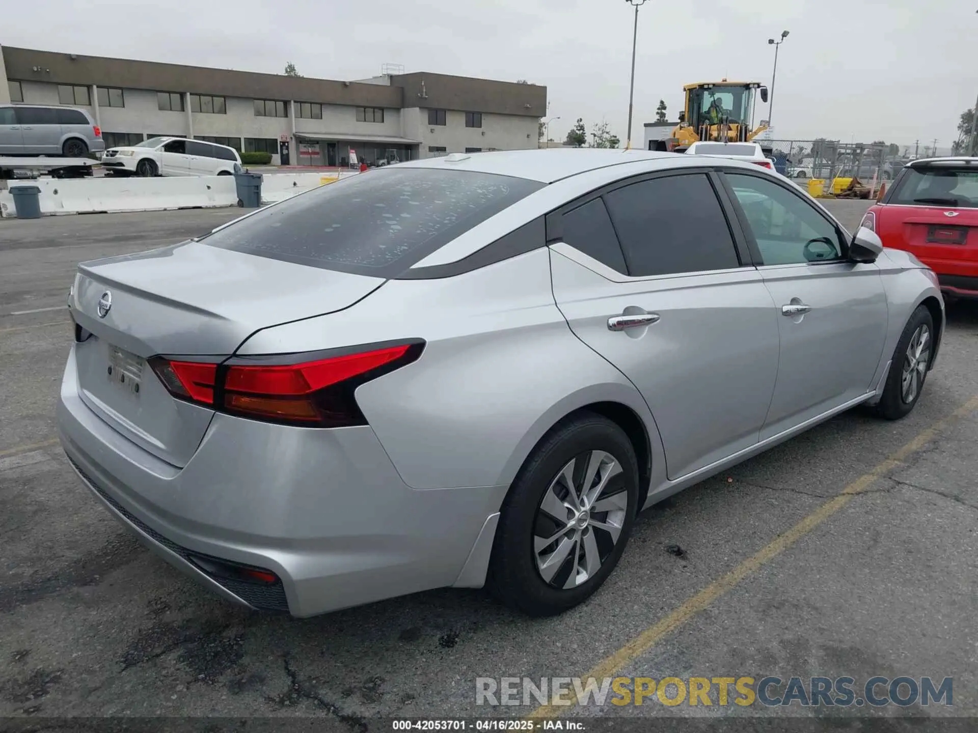 4 Photograph of a damaged car 1N4BL4BV3KC190383 NISSAN ALTIMA 2019