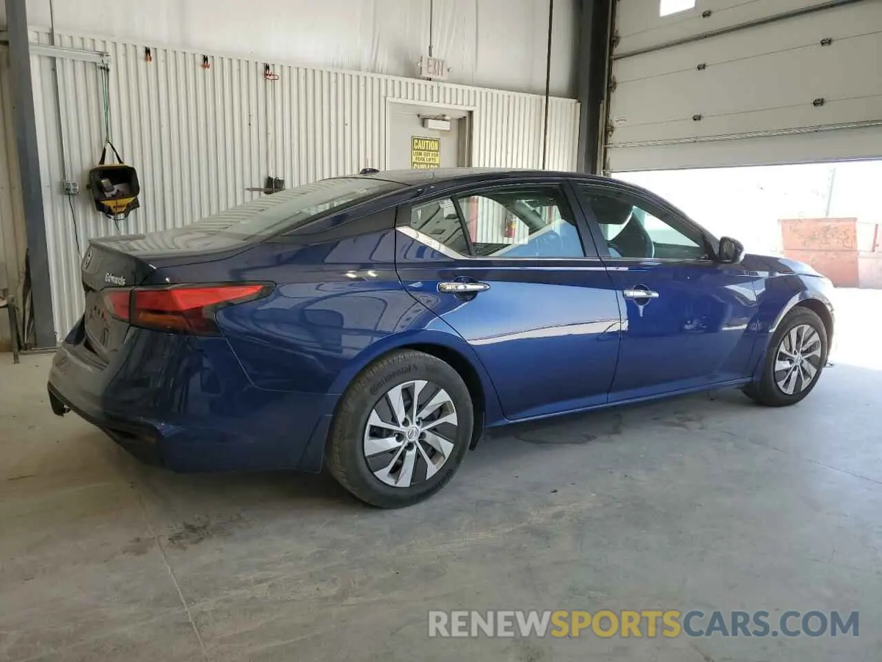 3 Photograph of a damaged car 1N4BL4BV3KC212432 NISSAN ALTIMA 2019