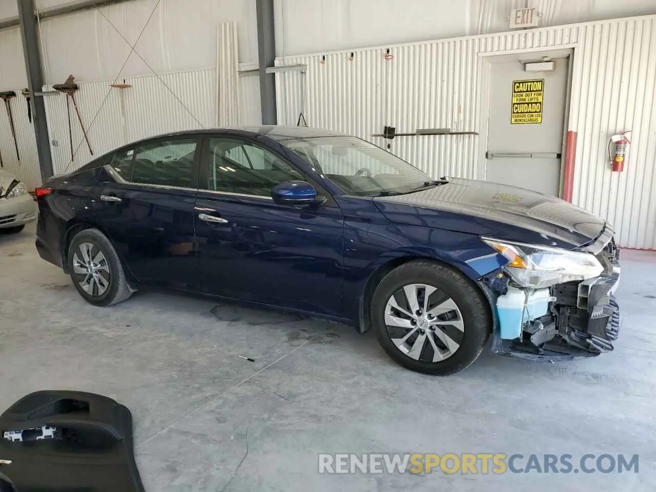 4 Photograph of a damaged car 1N4BL4BV3KC212432 NISSAN ALTIMA 2019