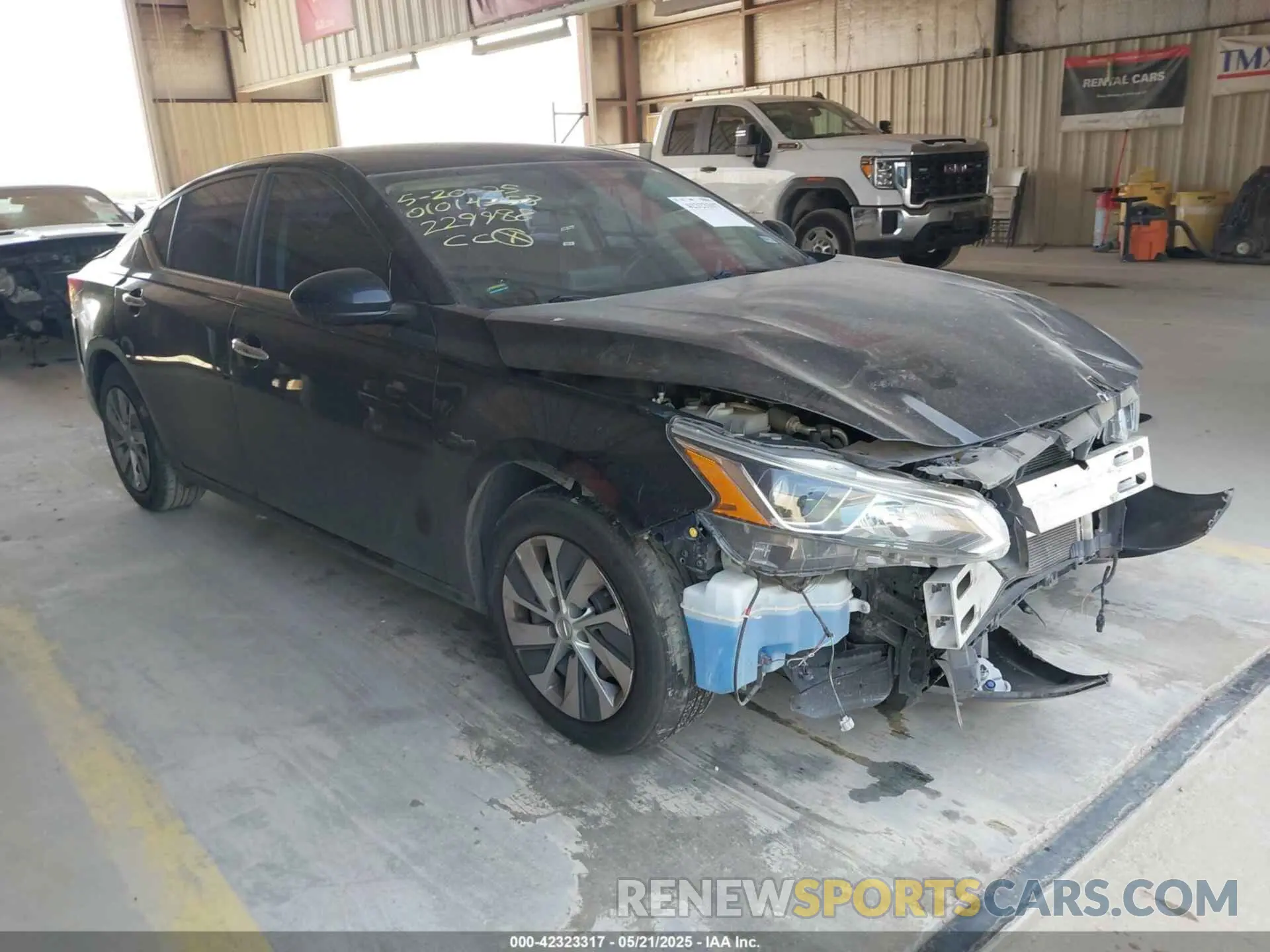 1 Photograph of a damaged car 1N4BL4BV3KC229988 NISSAN ALTIMA 2019