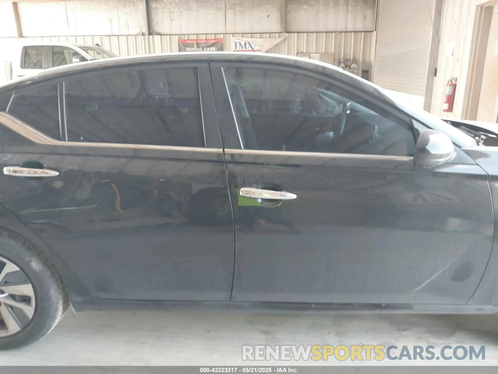 14 Photograph of a damaged car 1N4BL4BV3KC229988 NISSAN ALTIMA 2019