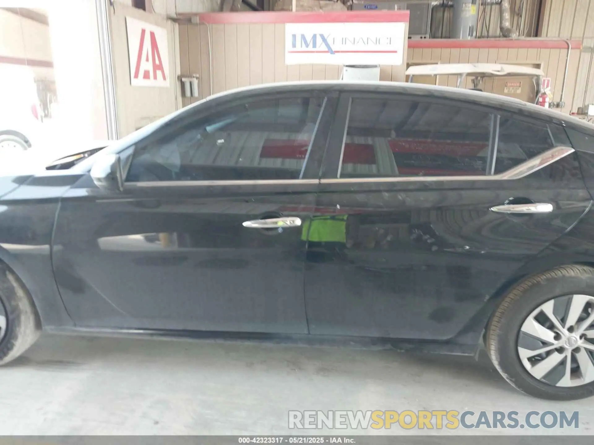 15 Photograph of a damaged car 1N4BL4BV3KC229988 NISSAN ALTIMA 2019