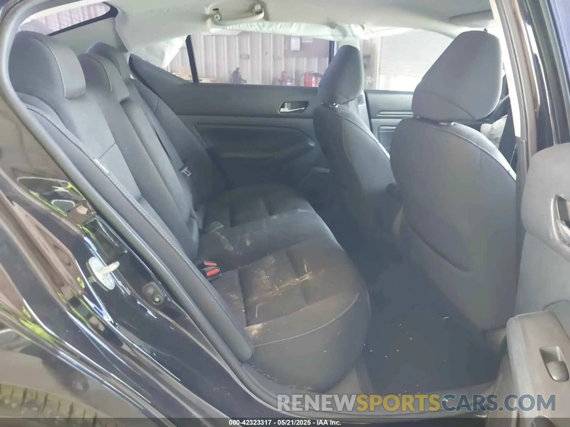 8 Photograph of a damaged car 1N4BL4BV3KC229988 NISSAN ALTIMA 2019