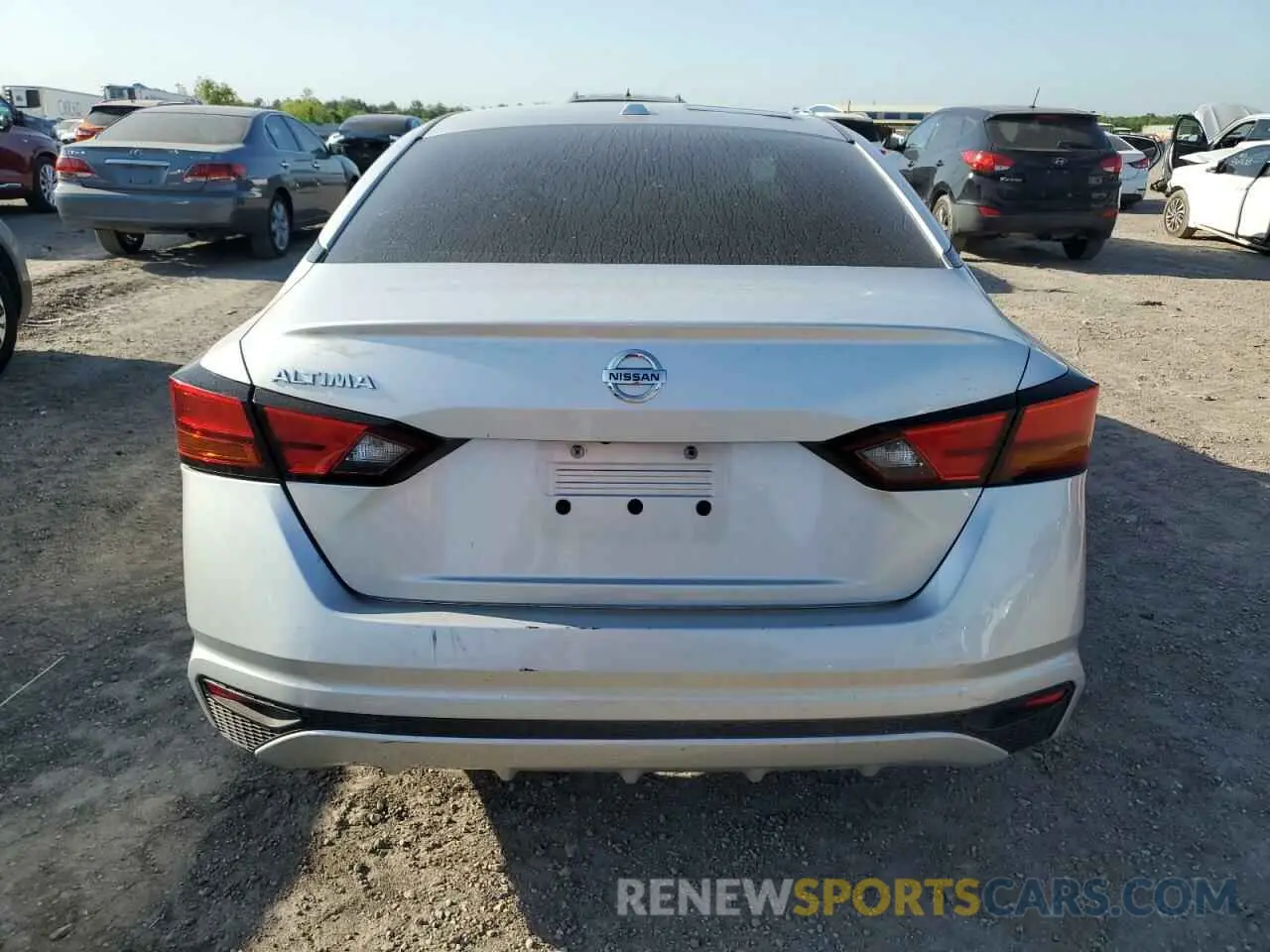 6 Photograph of a damaged car 1N4BL4BV3KC230655 NISSAN ALTIMA 2019