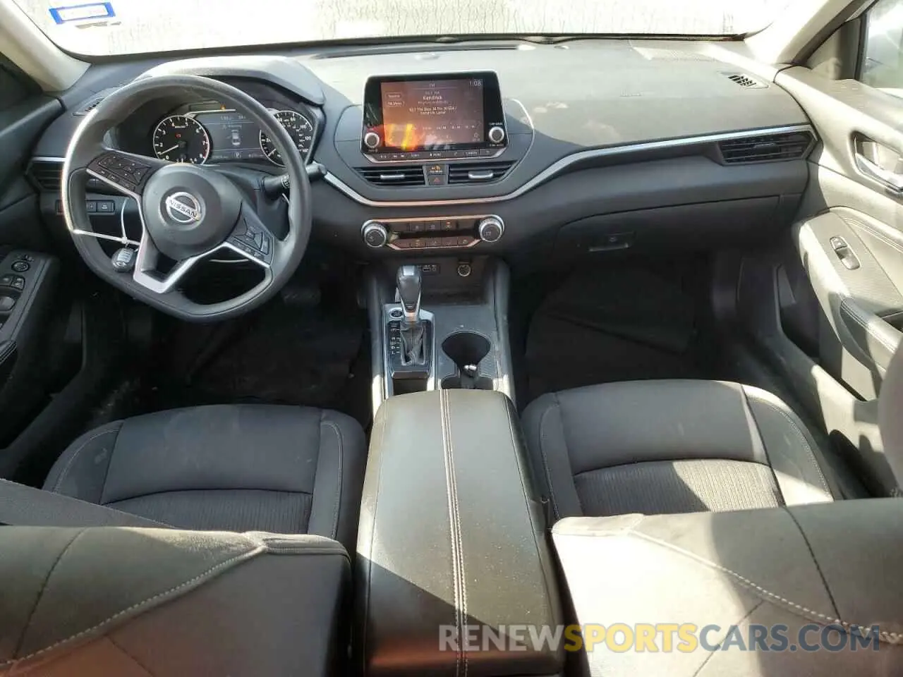 8 Photograph of a damaged car 1N4BL4BV3KC230655 NISSAN ALTIMA 2019