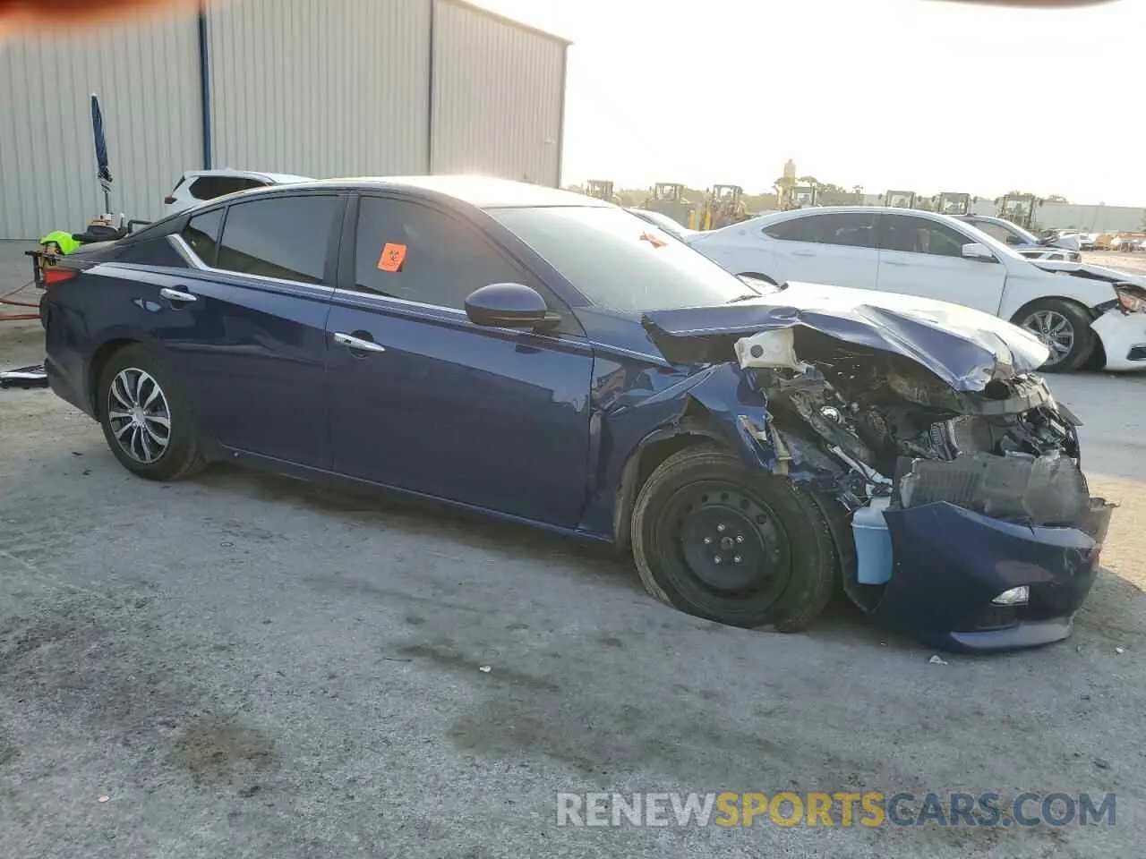 4 Photograph of a damaged car 1N4BL4BV3KC231515 NISSAN ALTIMA 2019