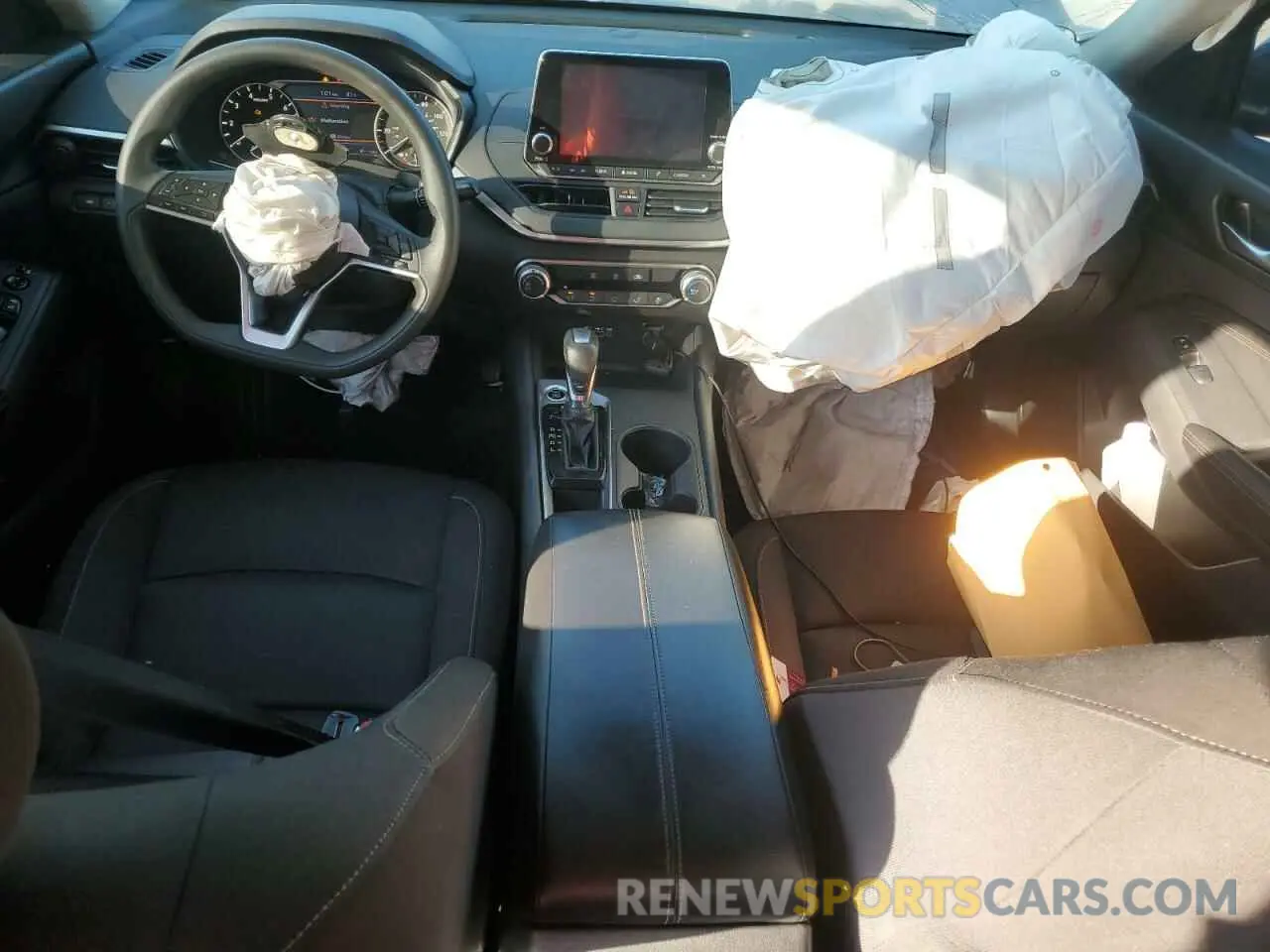 8 Photograph of a damaged car 1N4BL4BV3KC231515 NISSAN ALTIMA 2019
