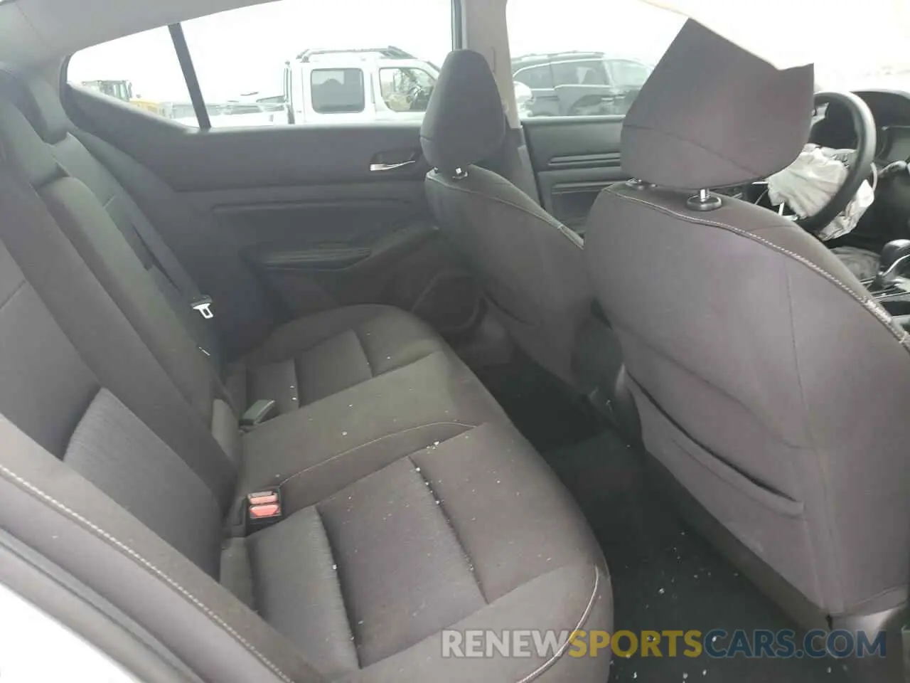10 Photograph of a damaged car 1N4BL4BV3KC244684 NISSAN ALTIMA 2019