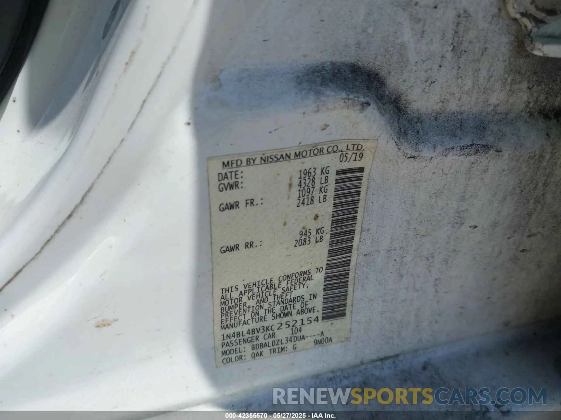 9 Photograph of a damaged car 1N4BL4BV3KC252154 NISSAN ALTIMA 2019