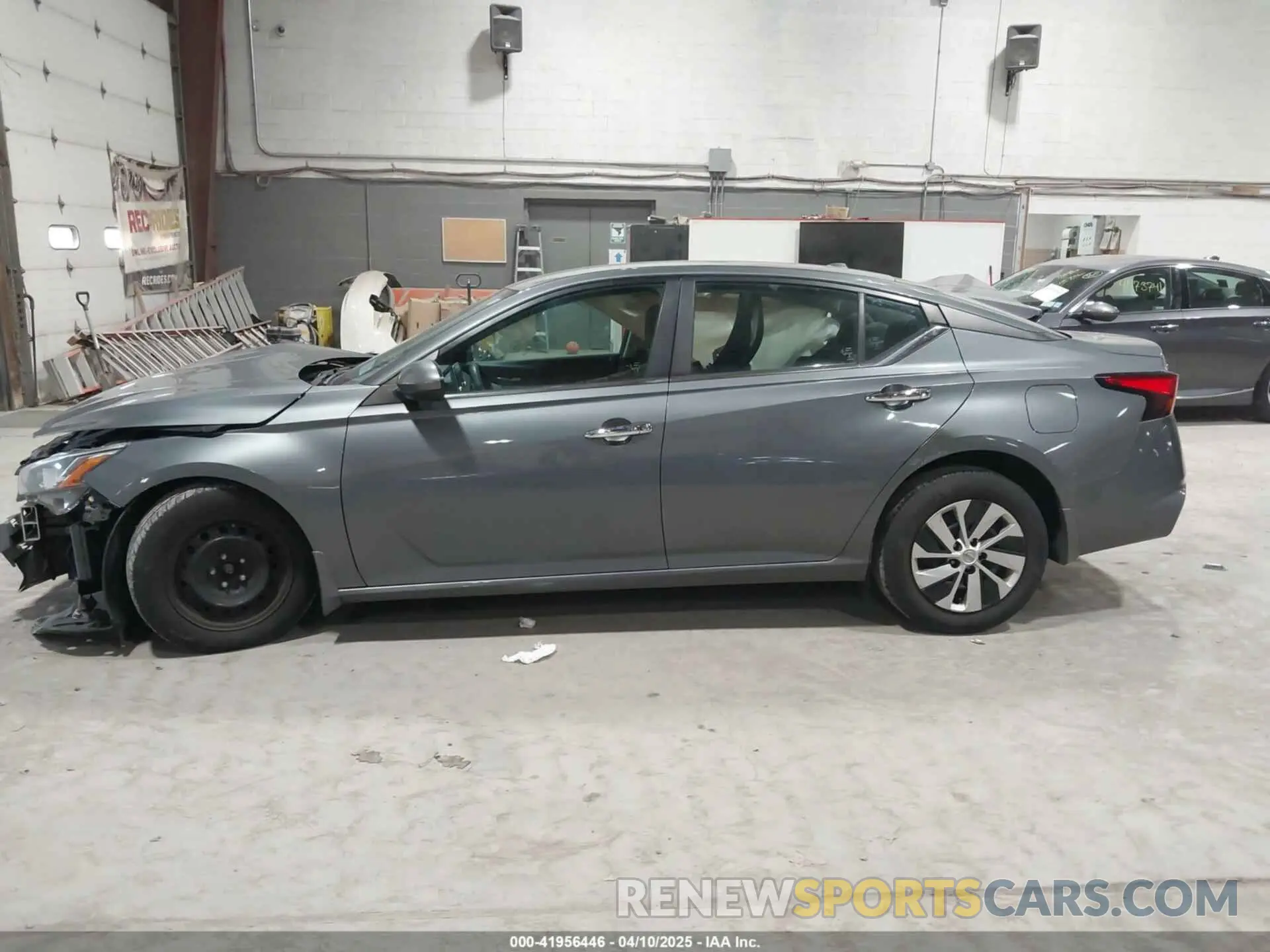 14 Photograph of a damaged car 1N4BL4BV3KC254910 NISSAN ALTIMA 2019