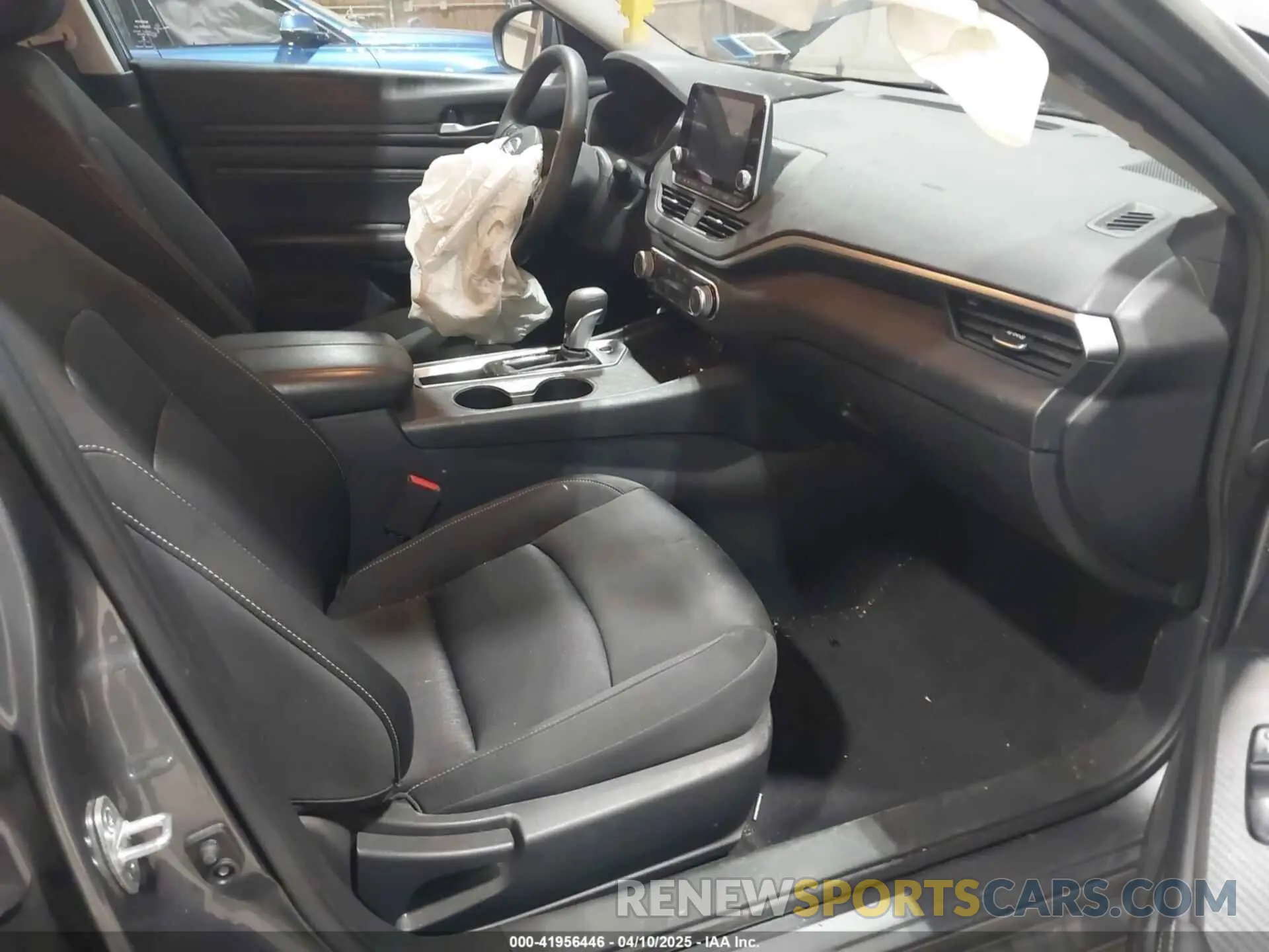 5 Photograph of a damaged car 1N4BL4BV3KC254910 NISSAN ALTIMA 2019
