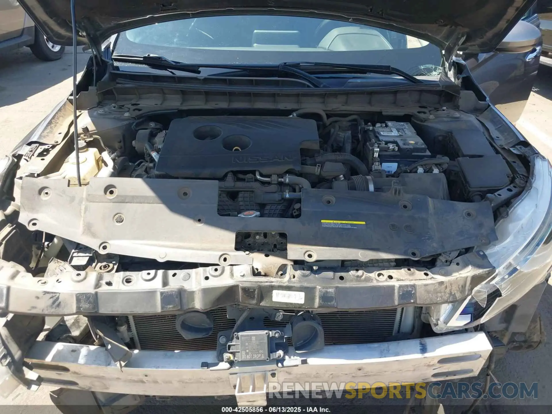 10 Photograph of a damaged car 1N4BL4BV3KN324961 NISSAN ALTIMA 2019