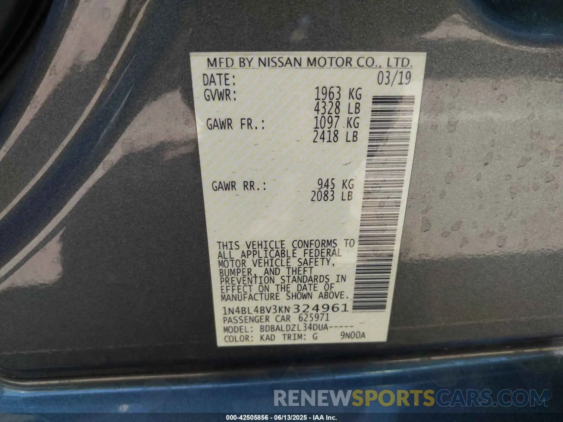 9 Photograph of a damaged car 1N4BL4BV3KN324961 NISSAN ALTIMA 2019