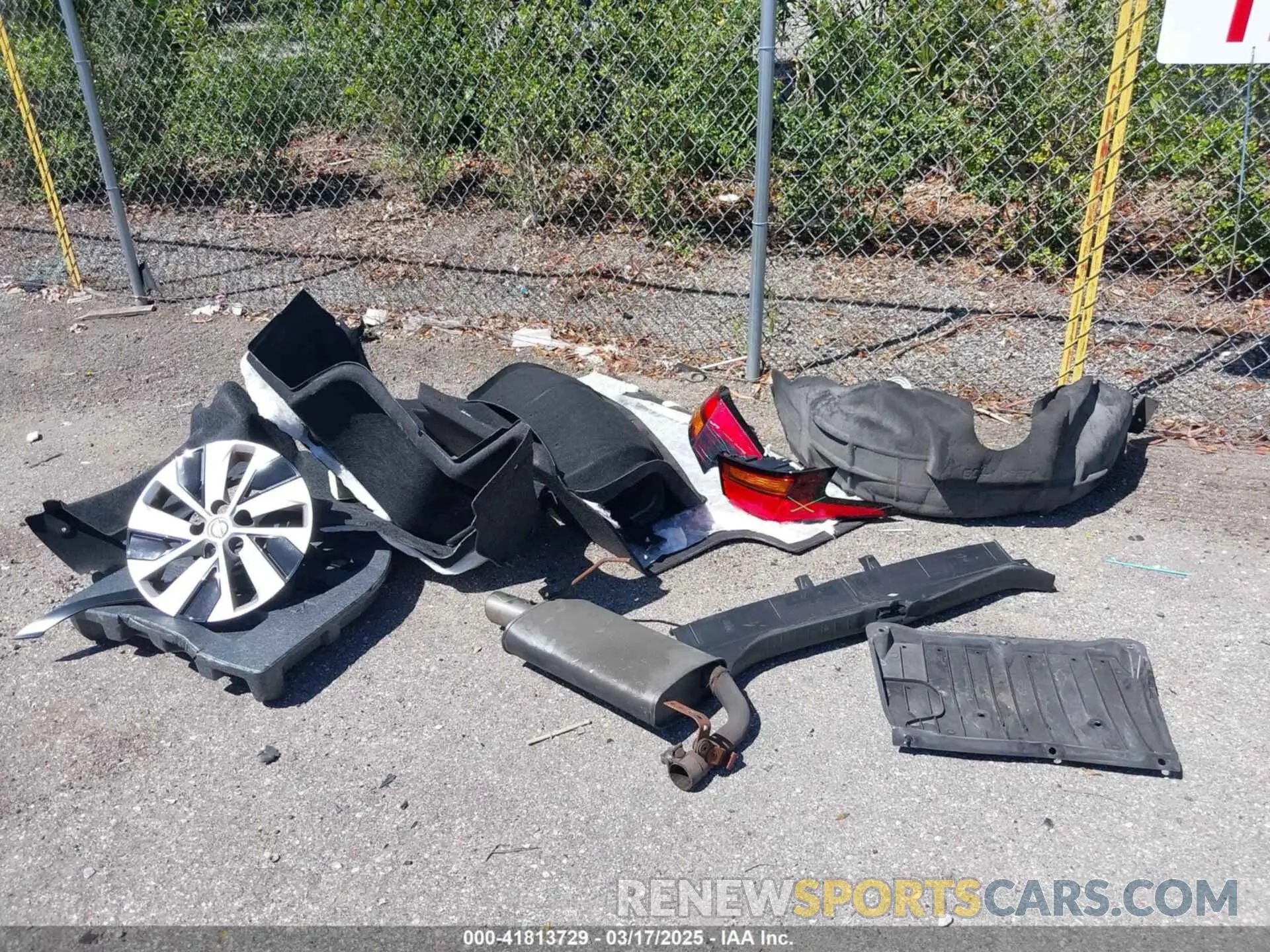 12 Photograph of a damaged car 1N4BL4BV3KN326984 NISSAN ALTIMA 2019