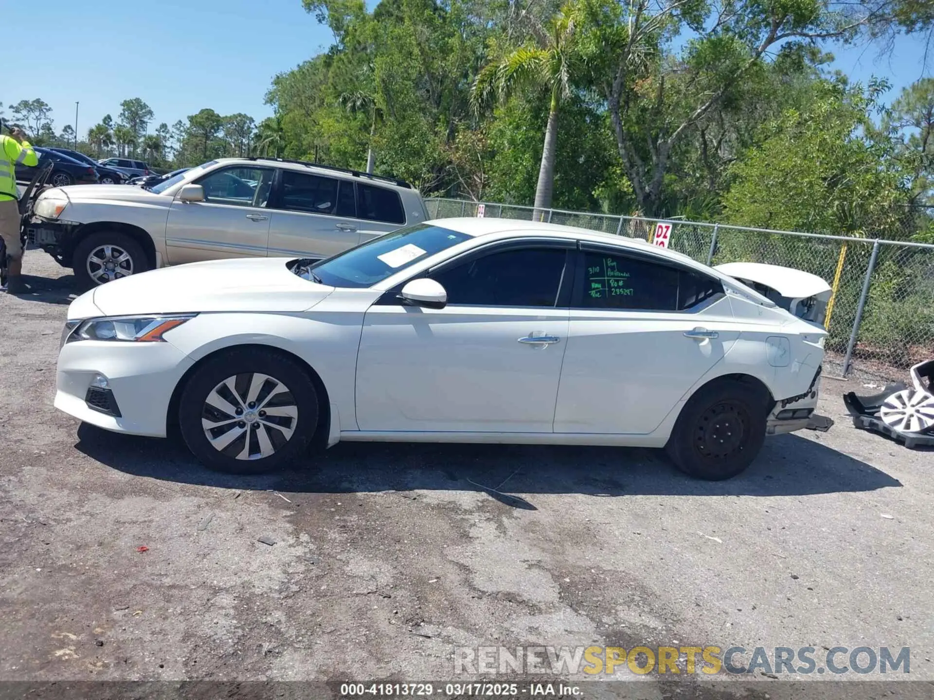 15 Photograph of a damaged car 1N4BL4BV3KN326984 NISSAN ALTIMA 2019