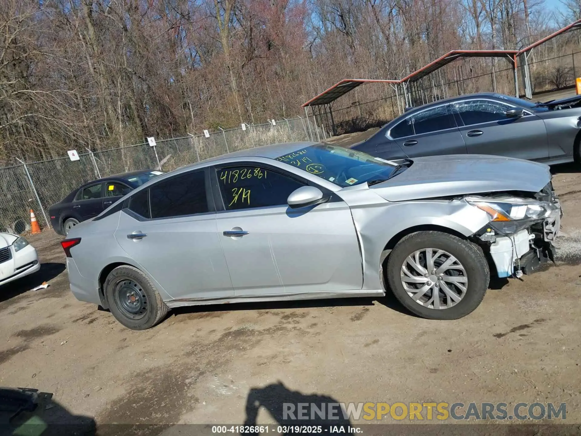 13 Photograph of a damaged car 1N4BL4BV4KC105373 NISSAN ALTIMA 2019
