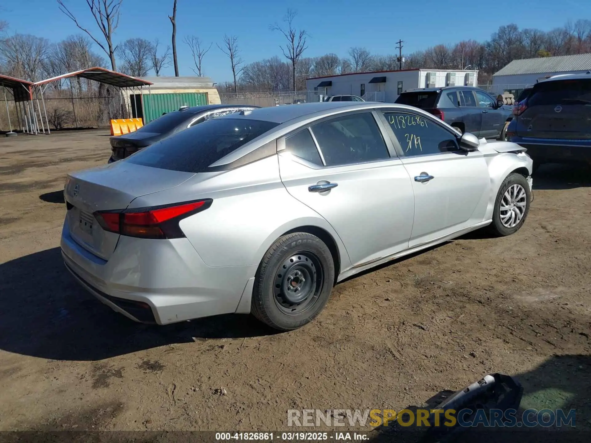 4 Photograph of a damaged car 1N4BL4BV4KC105373 NISSAN ALTIMA 2019