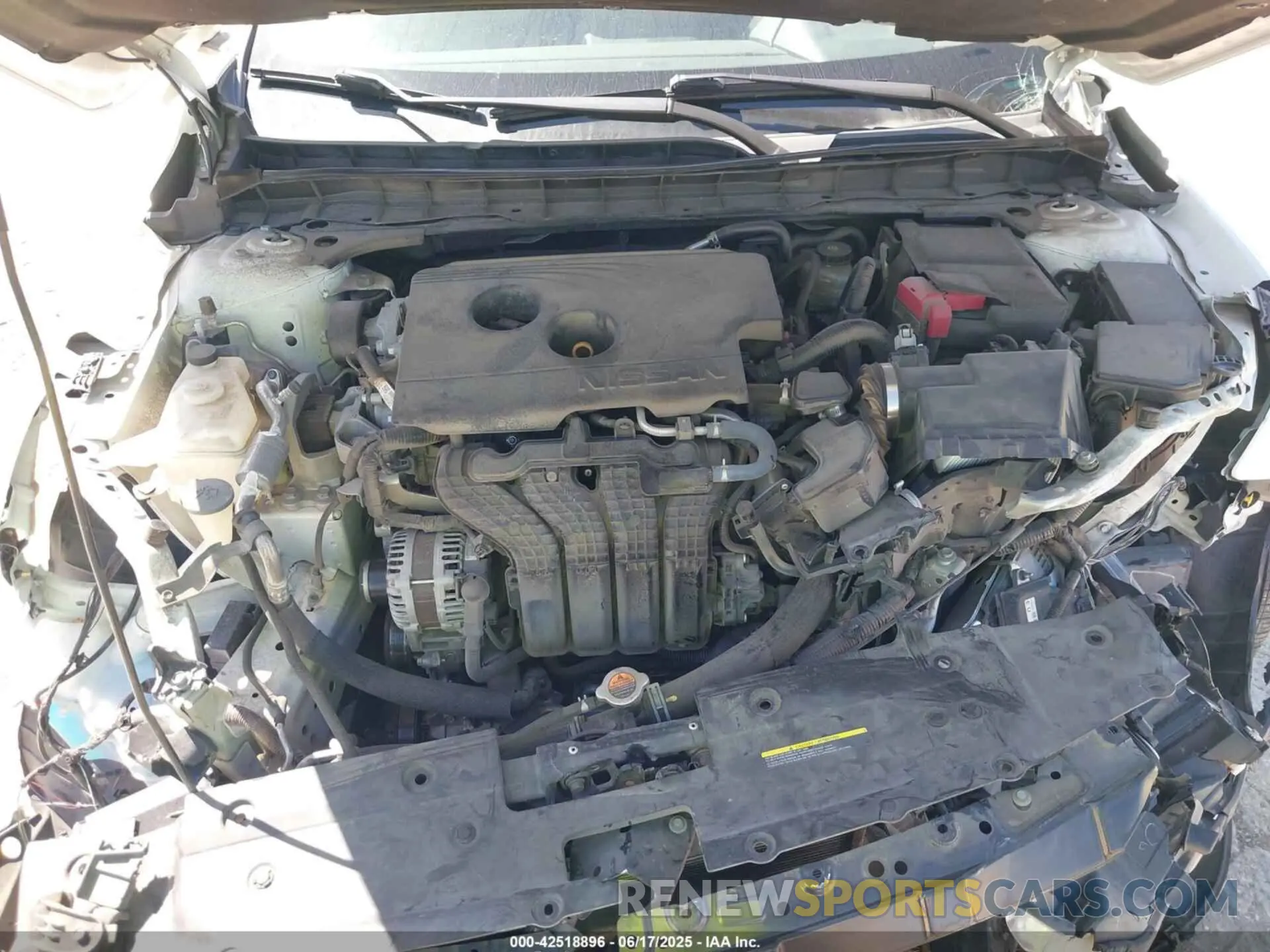 10 Photograph of a damaged car 1N4BL4BV4KC128250 NISSAN ALTIMA 2019