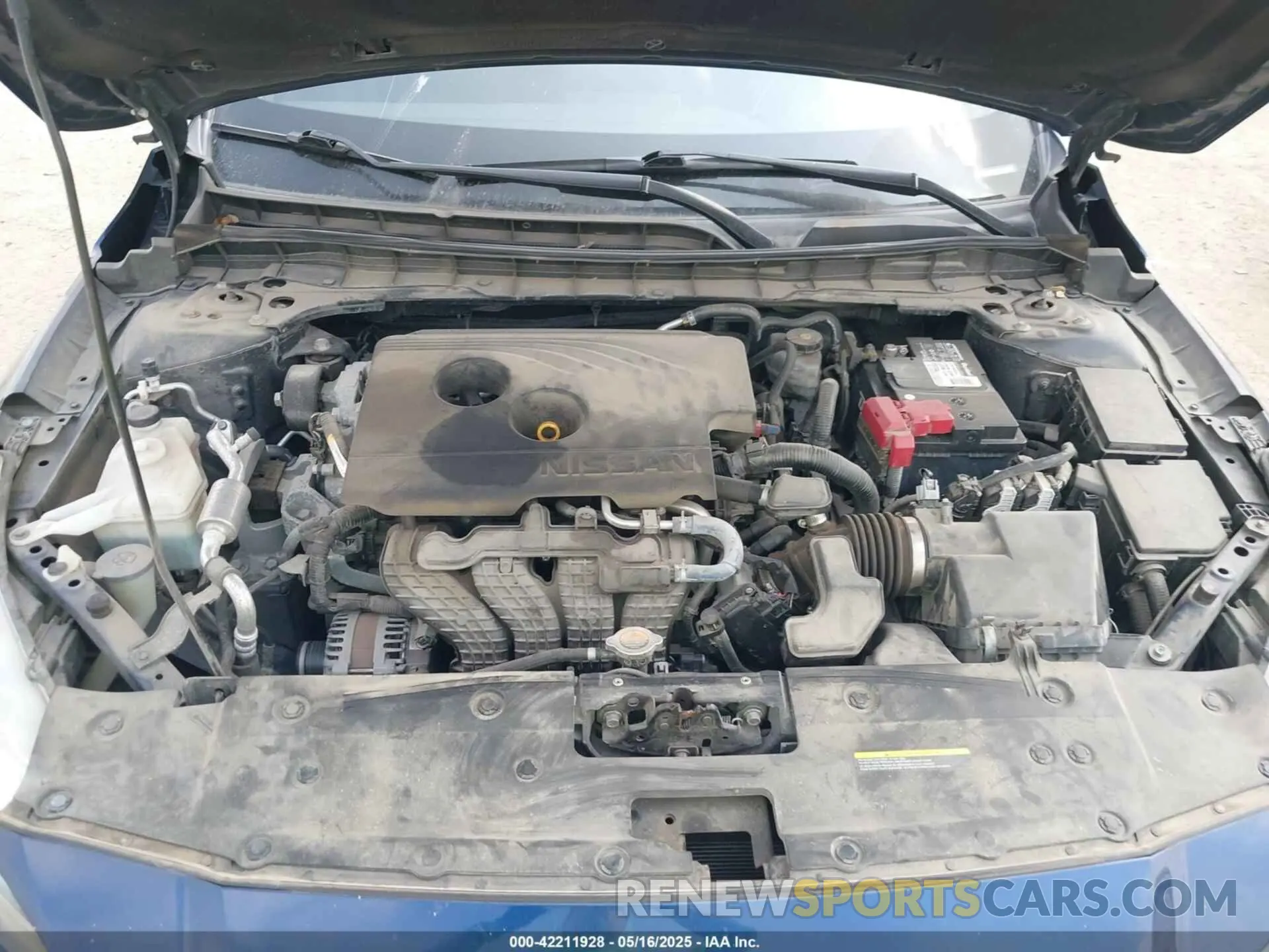 10 Photograph of a damaged car 1N4BL4BV4KC131195 NISSAN ALTIMA 2019