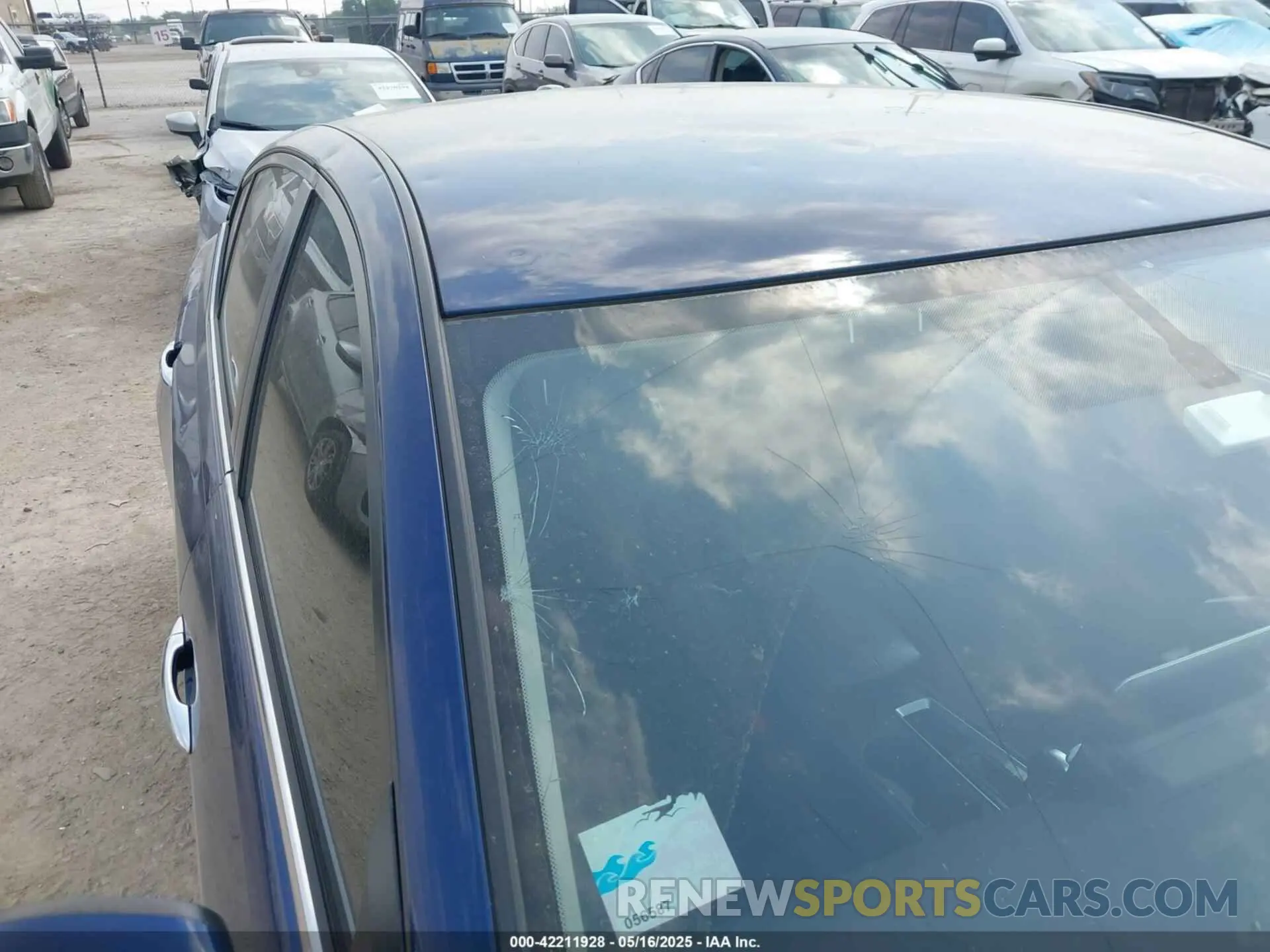 17 Photograph of a damaged car 1N4BL4BV4KC131195 NISSAN ALTIMA 2019