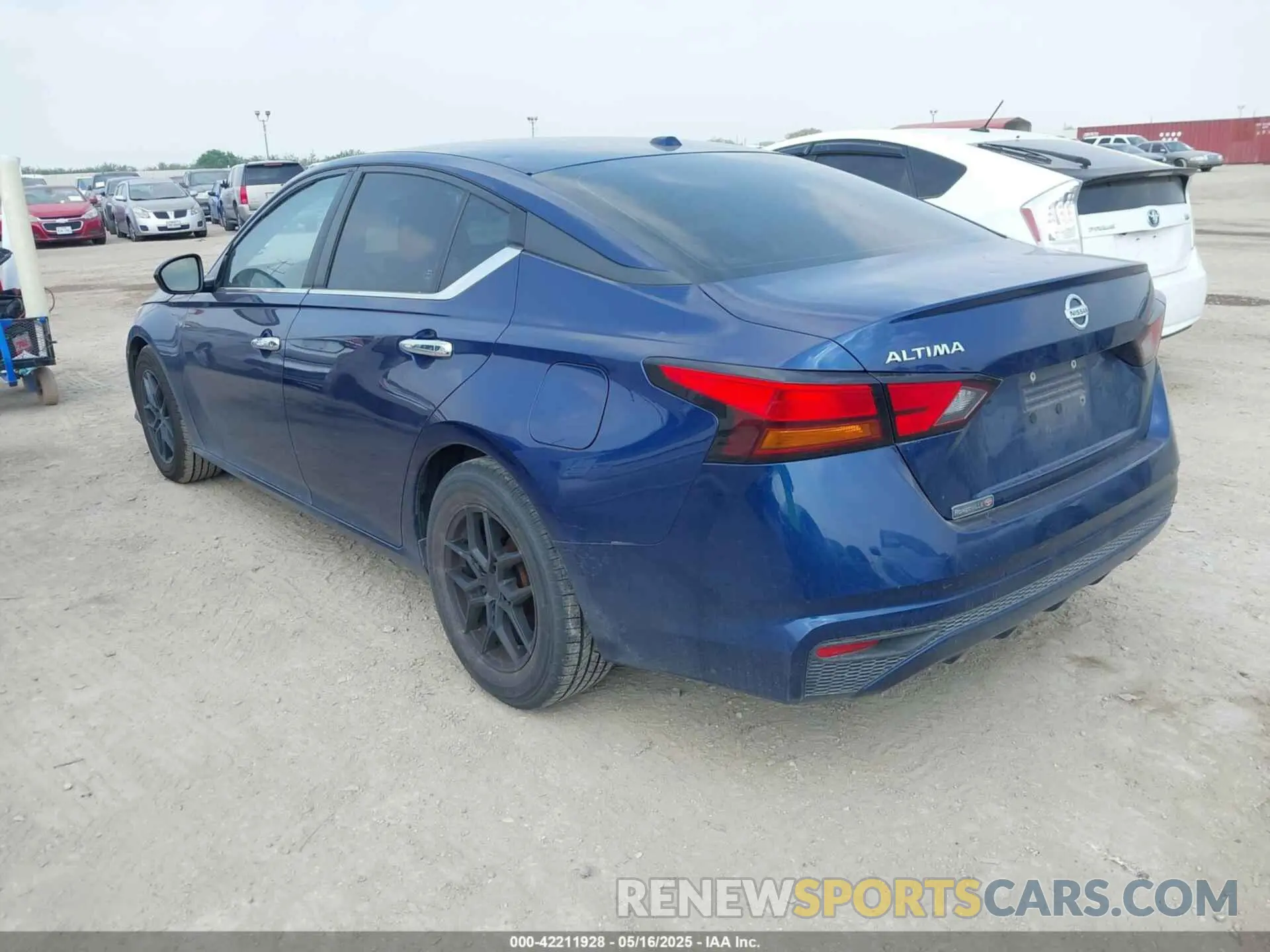 3 Photograph of a damaged car 1N4BL4BV4KC131195 NISSAN ALTIMA 2019