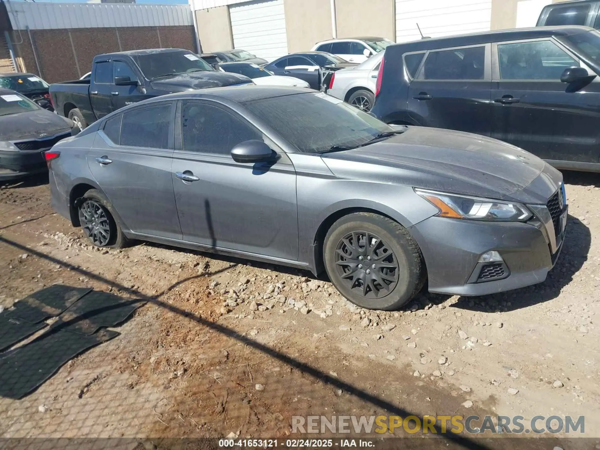 13 Photograph of a damaged car 1N4BL4BV4KC138373 NISSAN ALTIMA 2019