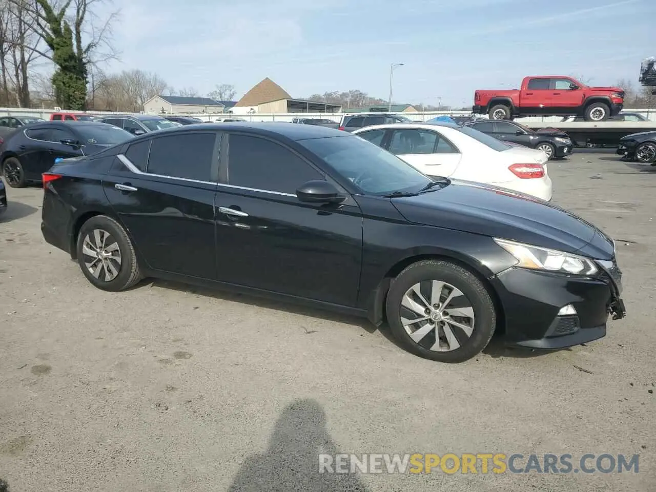 4 Photograph of a damaged car 1N4BL4BV4KC157456 NISSAN ALTIMA 2019
