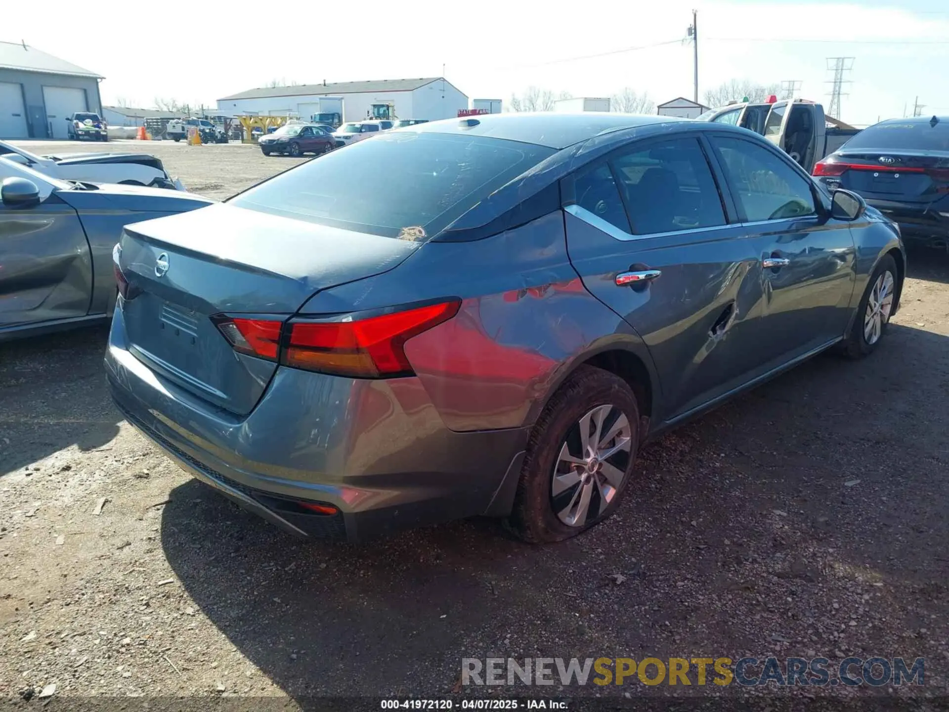 4 Photograph of a damaged car 1N4BL4BV4KC187993 NISSAN ALTIMA 2019
