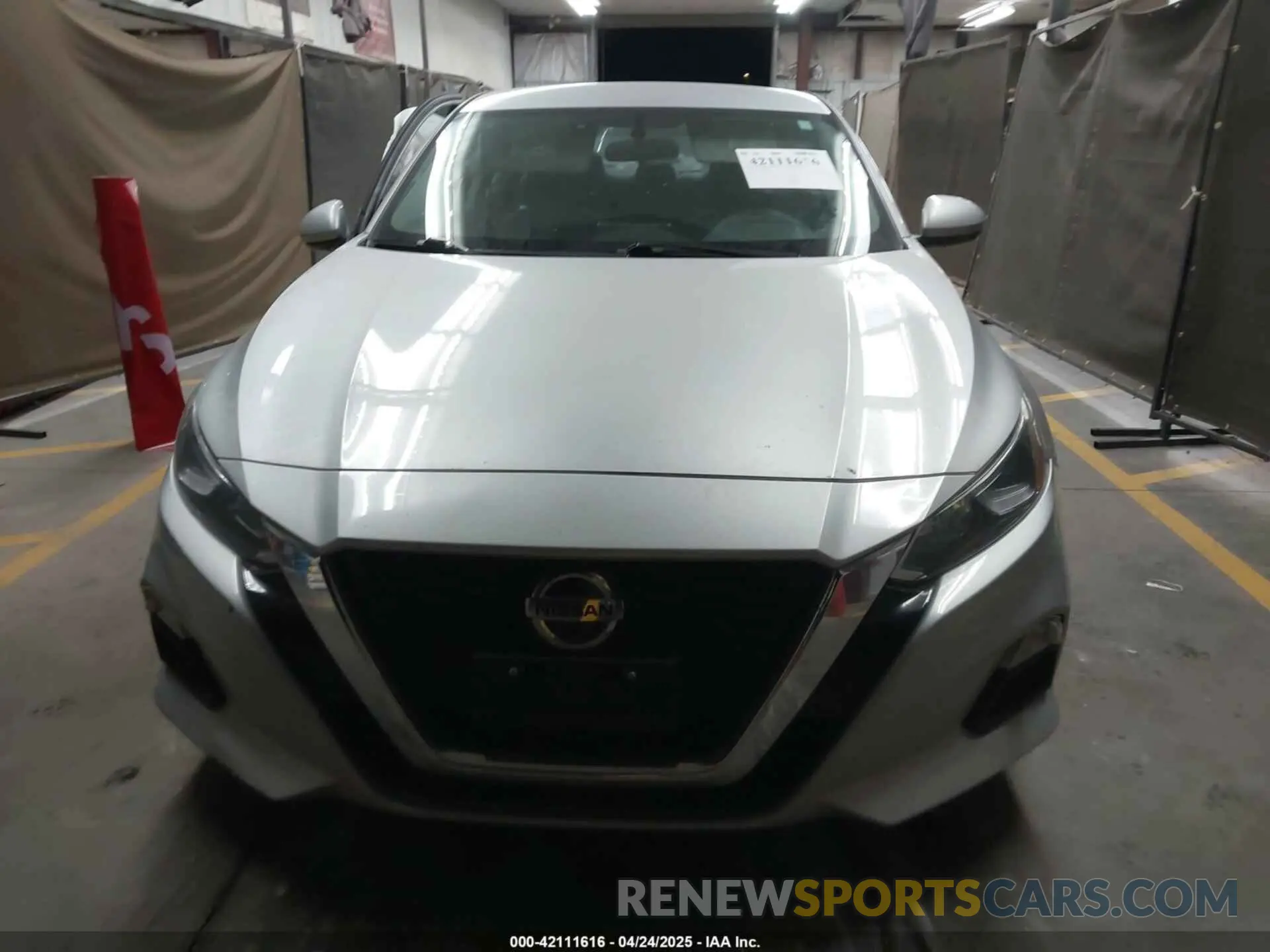 11 Photograph of a damaged car 1N4BL4BV4KC196886 NISSAN ALTIMA 2019