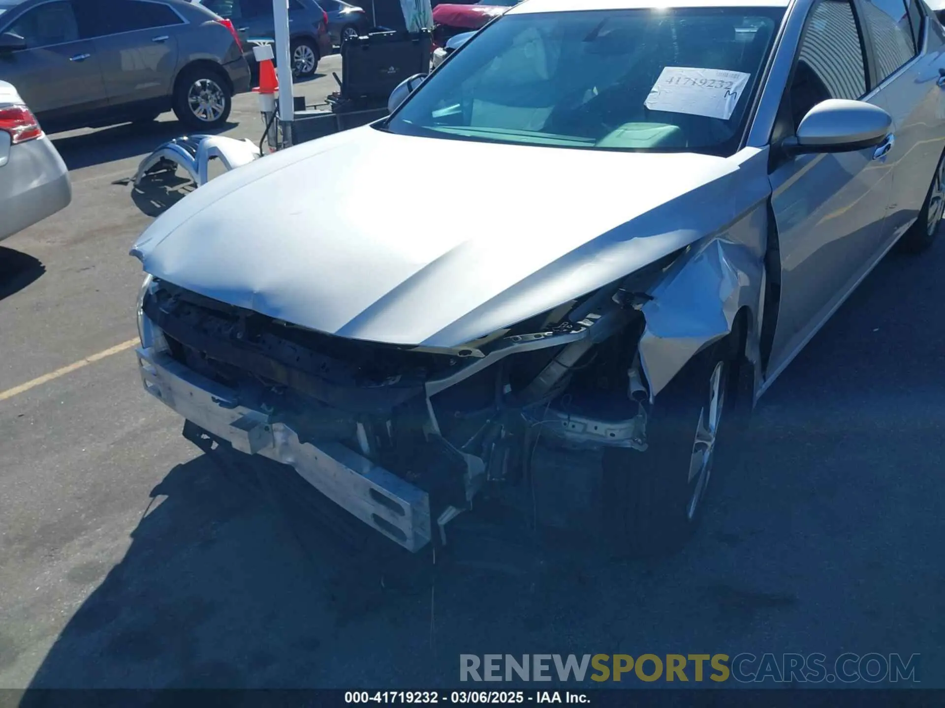 6 Photograph of a damaged car 1N4BL4BV4KC206462 NISSAN ALTIMA 2019
