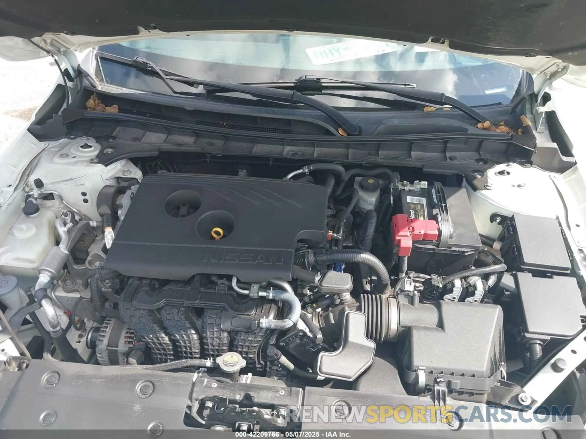10 Photograph of a damaged car 1N4BL4BV4KC219342 NISSAN ALTIMA 2019