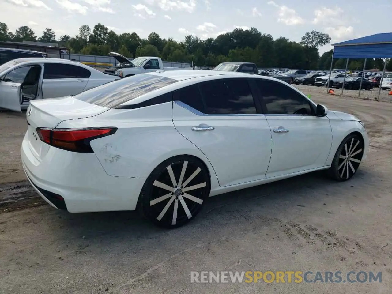 3 Photograph of a damaged car 1N4BL4BV4KC221429 NISSAN ALTIMA 2019