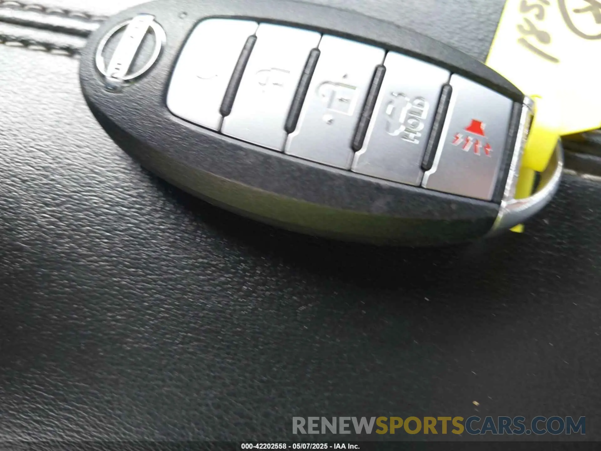 11 Photograph of a damaged car 1N4BL4BV4KC236156 NISSAN ALTIMA 2019