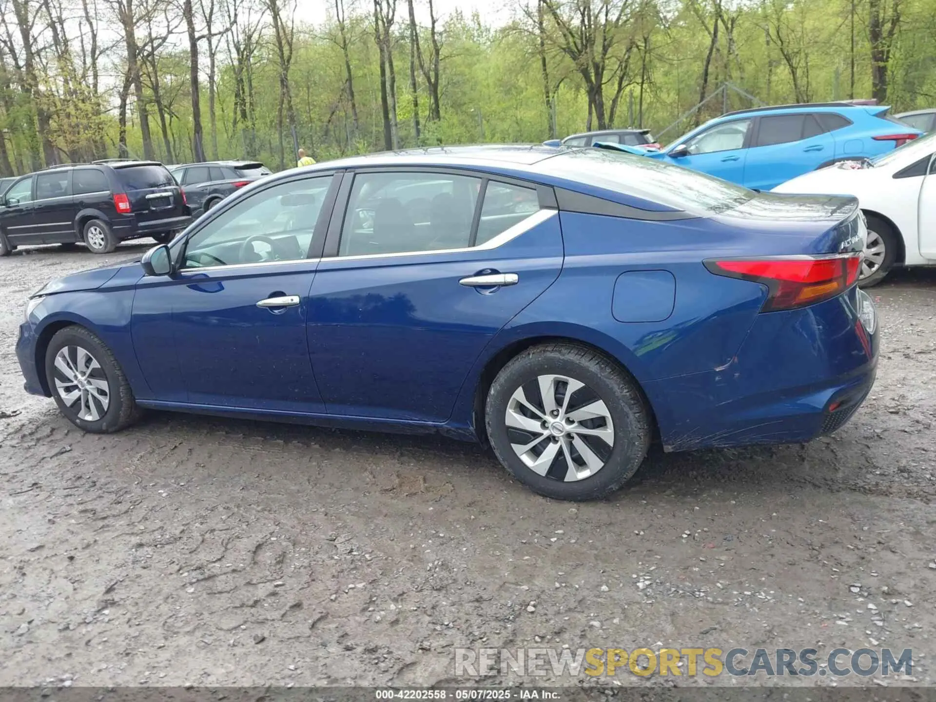 14 Photograph of a damaged car 1N4BL4BV4KC236156 NISSAN ALTIMA 2019